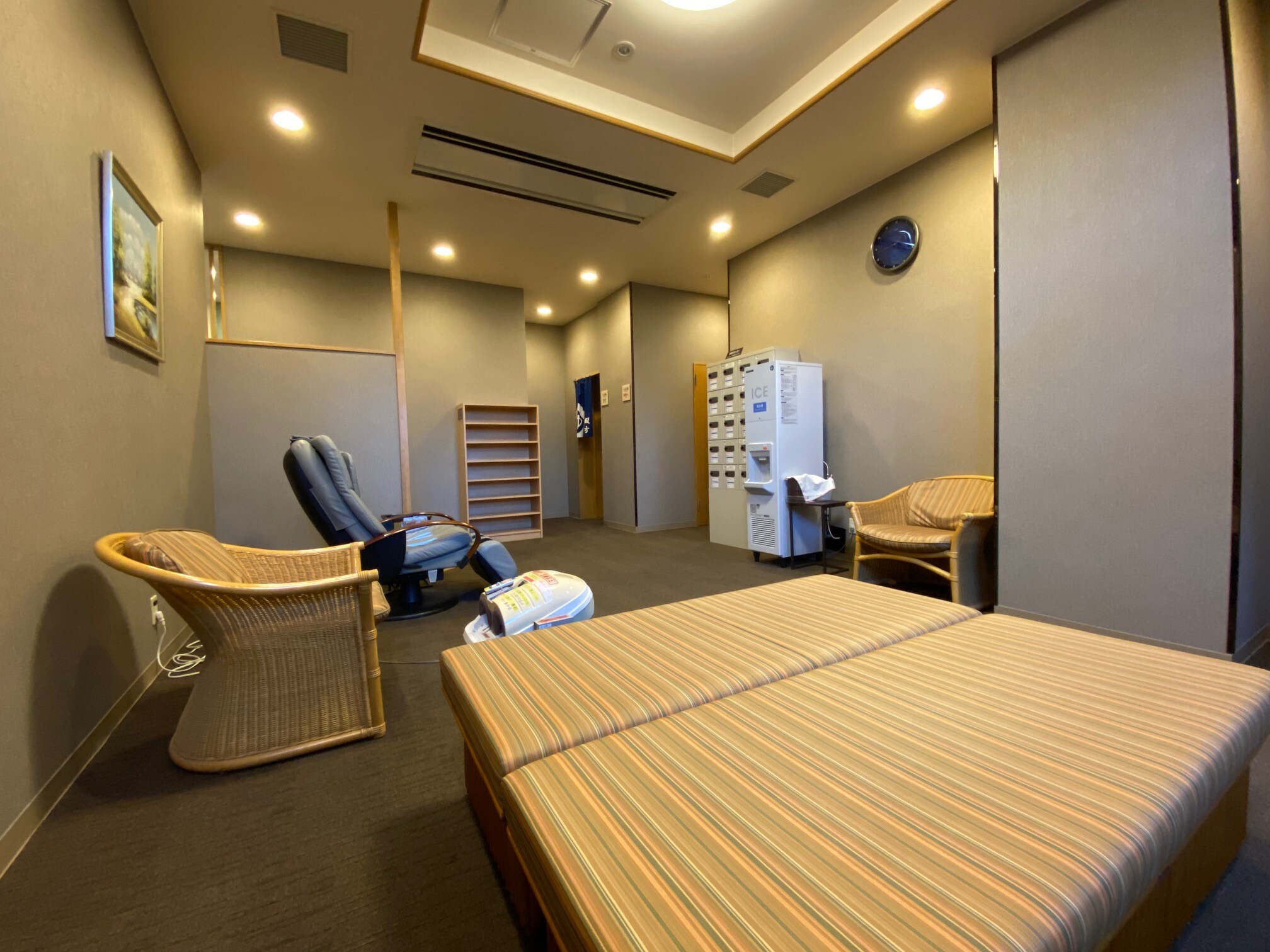Relaxation room usage time 15: 00-midnight 02:00, next morning 05:00 to 10:00