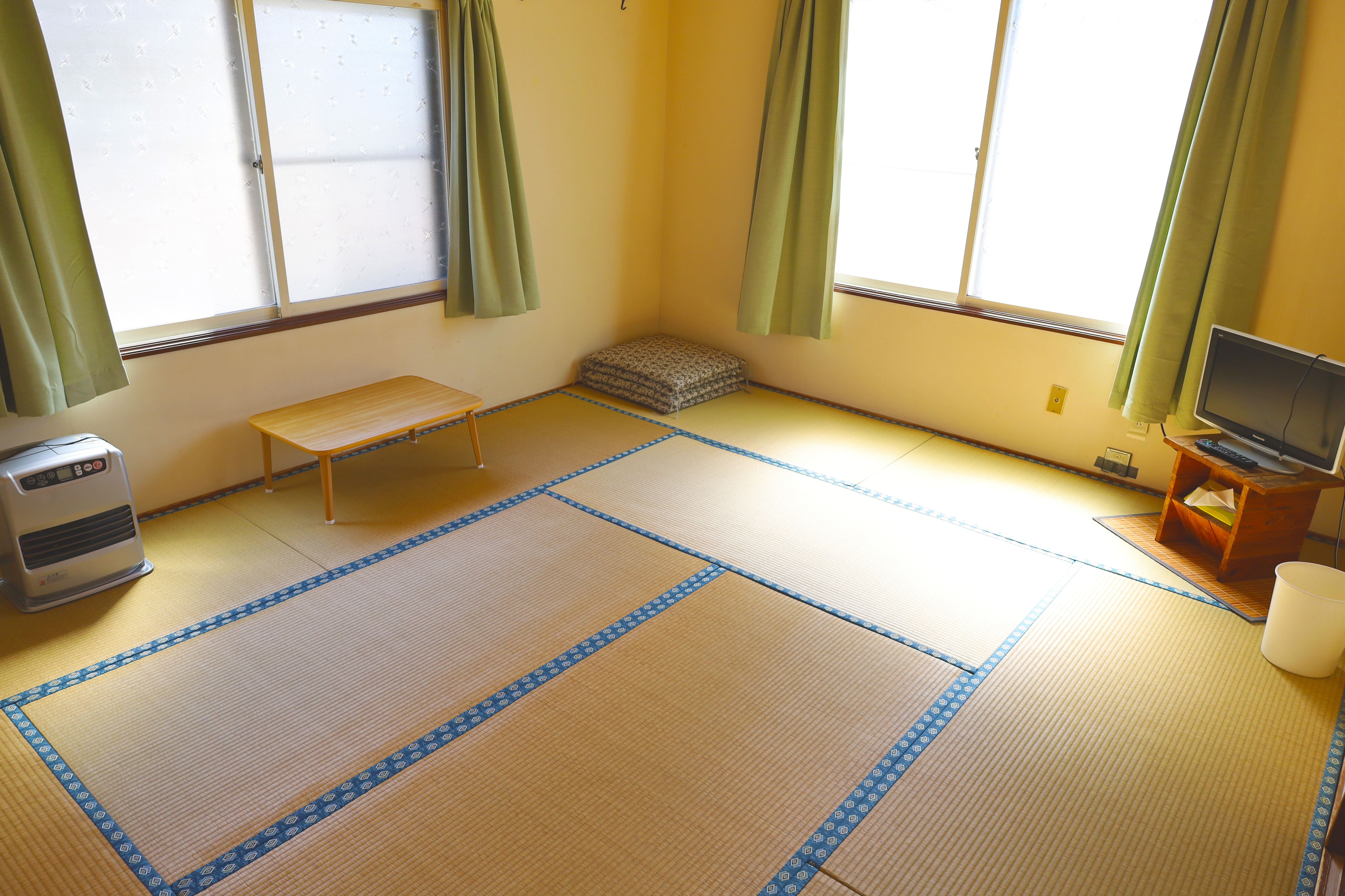 10 tatami room①
