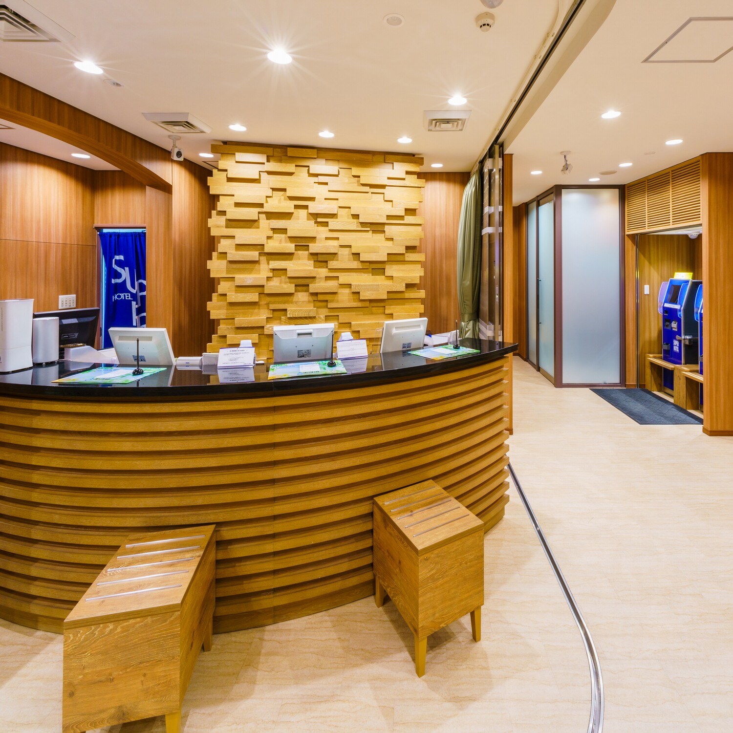 "어서 오세요"여기서 체크인을 맞이합니다.