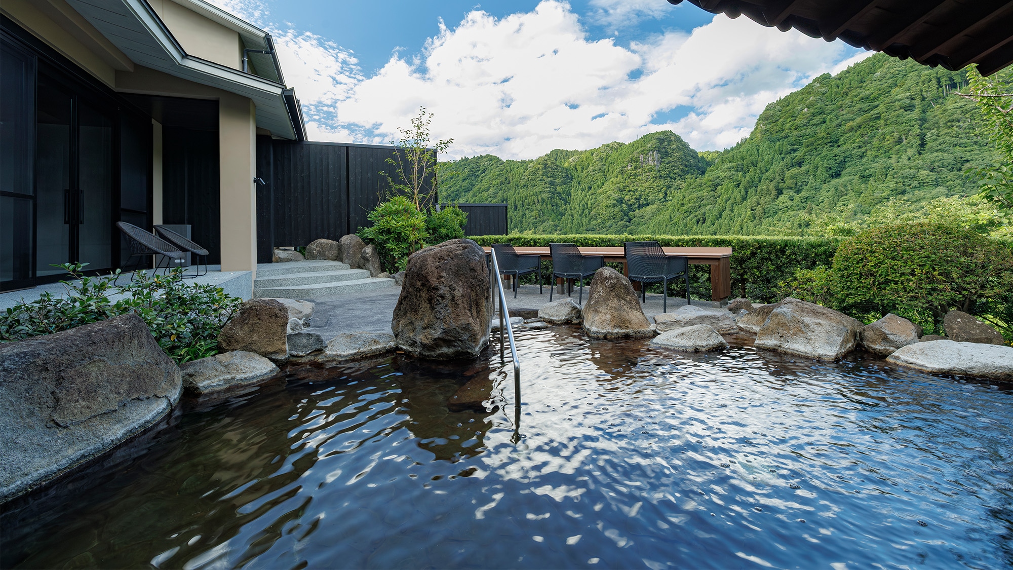 Reopening in July 2024: The large hot spring bath "Seijyuku" open-air bath