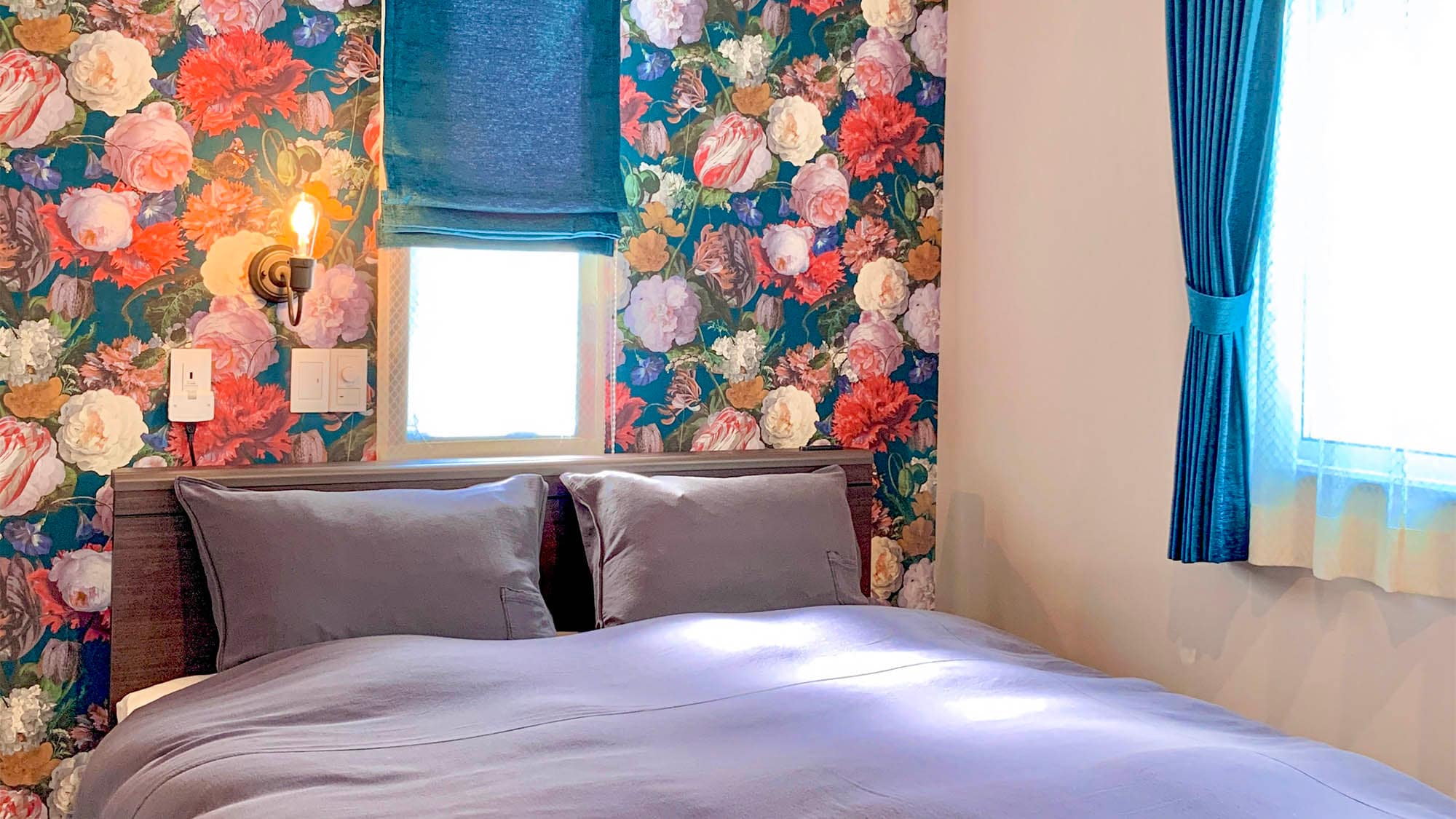 ・1F Double Room - Relax after your trip in a spacious double bed