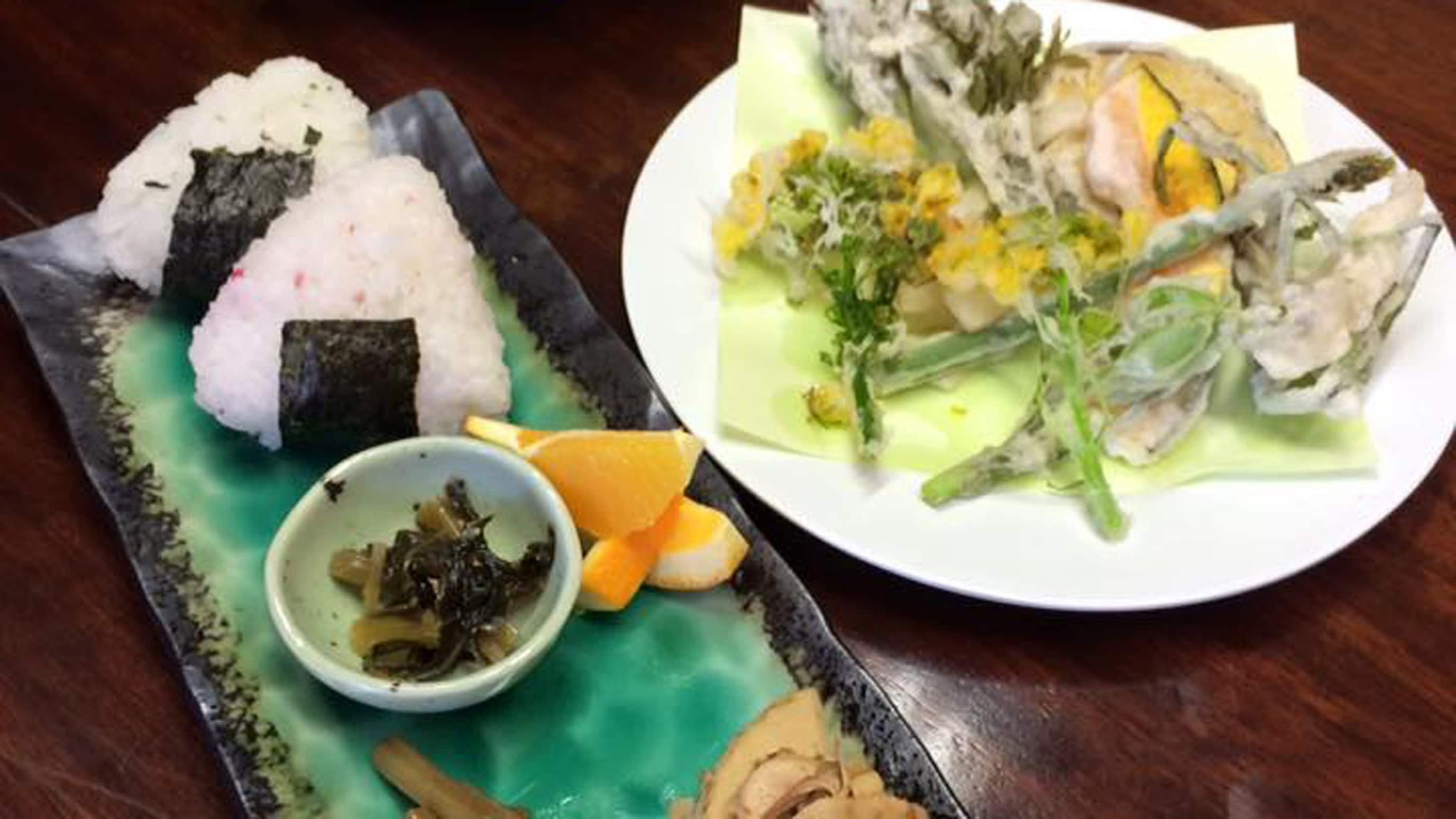 Onigiri set breakfast