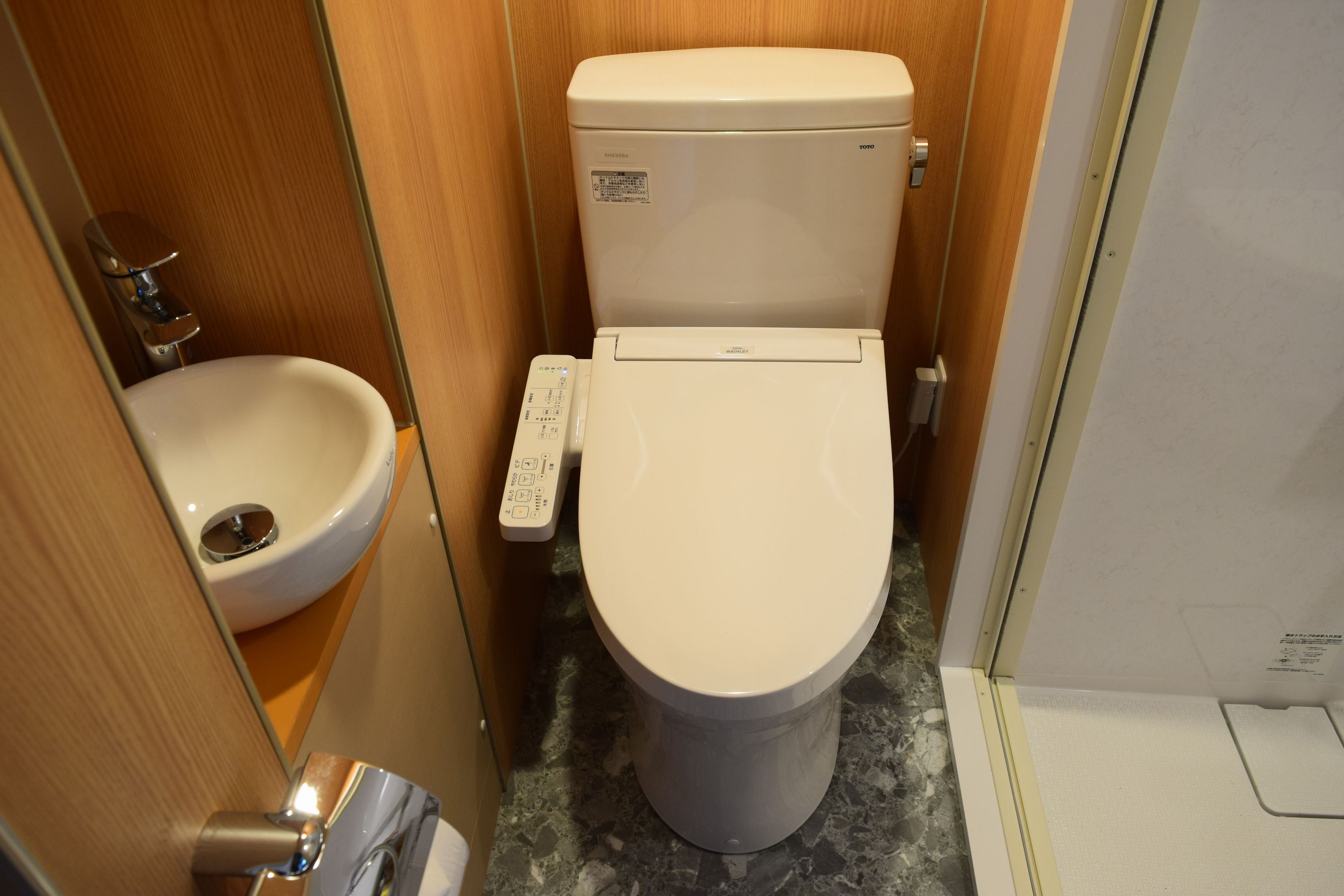 Shower and toilet included