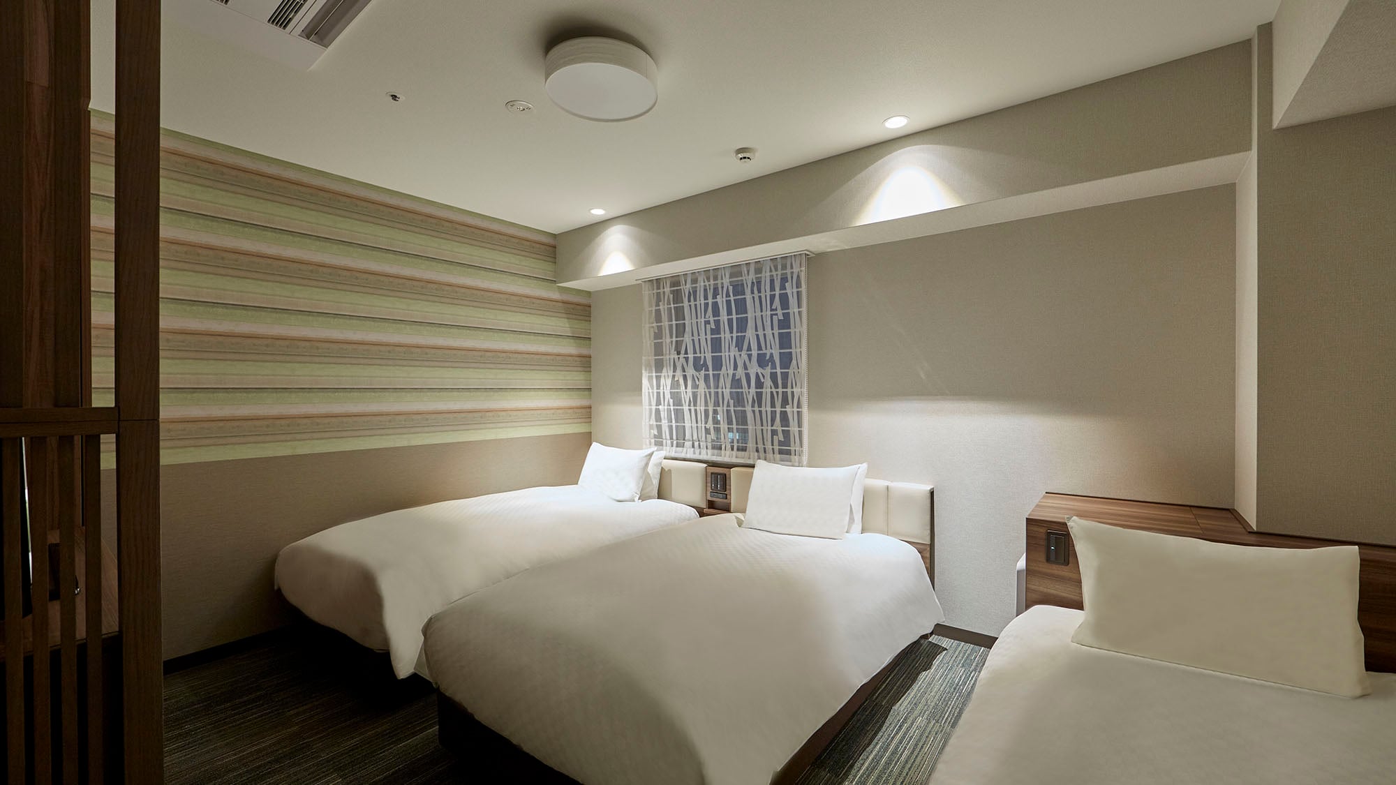 ■三人間：22.8㎡・110cm×195cm×2、96cm×195cm（席夢思製造）