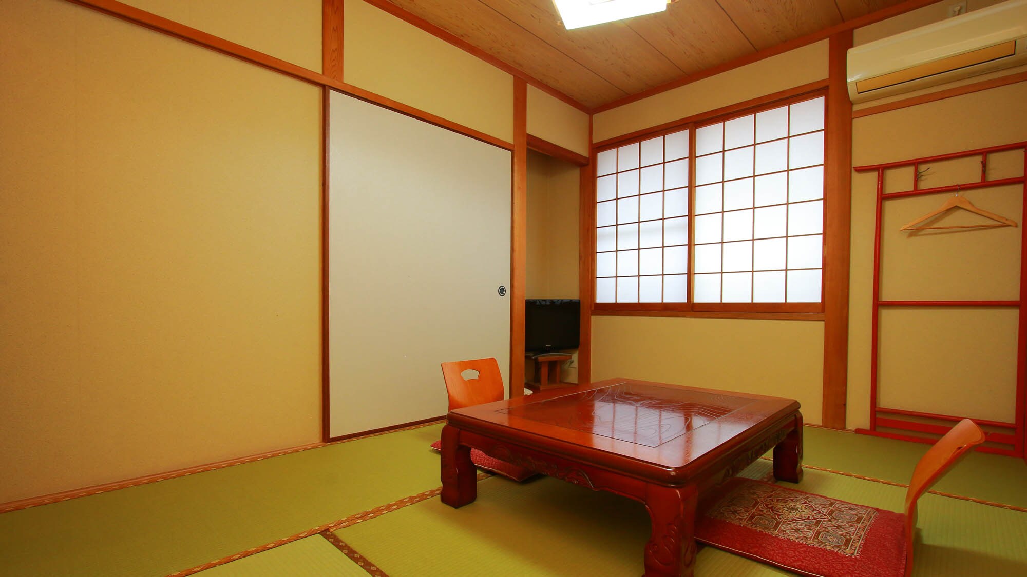 An example of a 6 tatami Japanese-style room