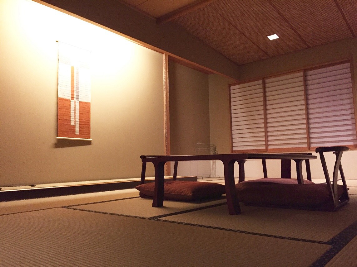 Large Japanese-style room (213)