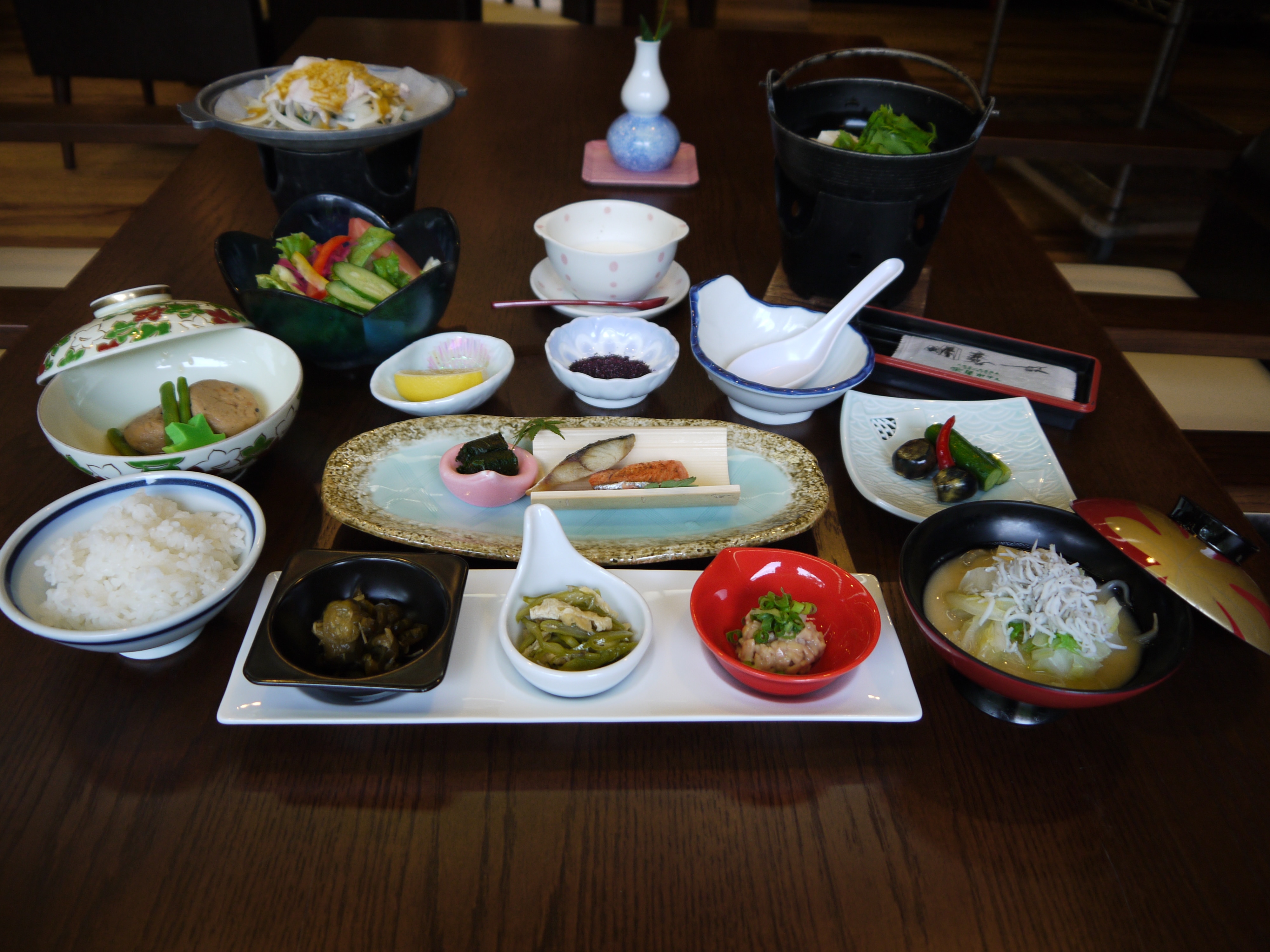 Sakaeya Hotel's signature breakfast