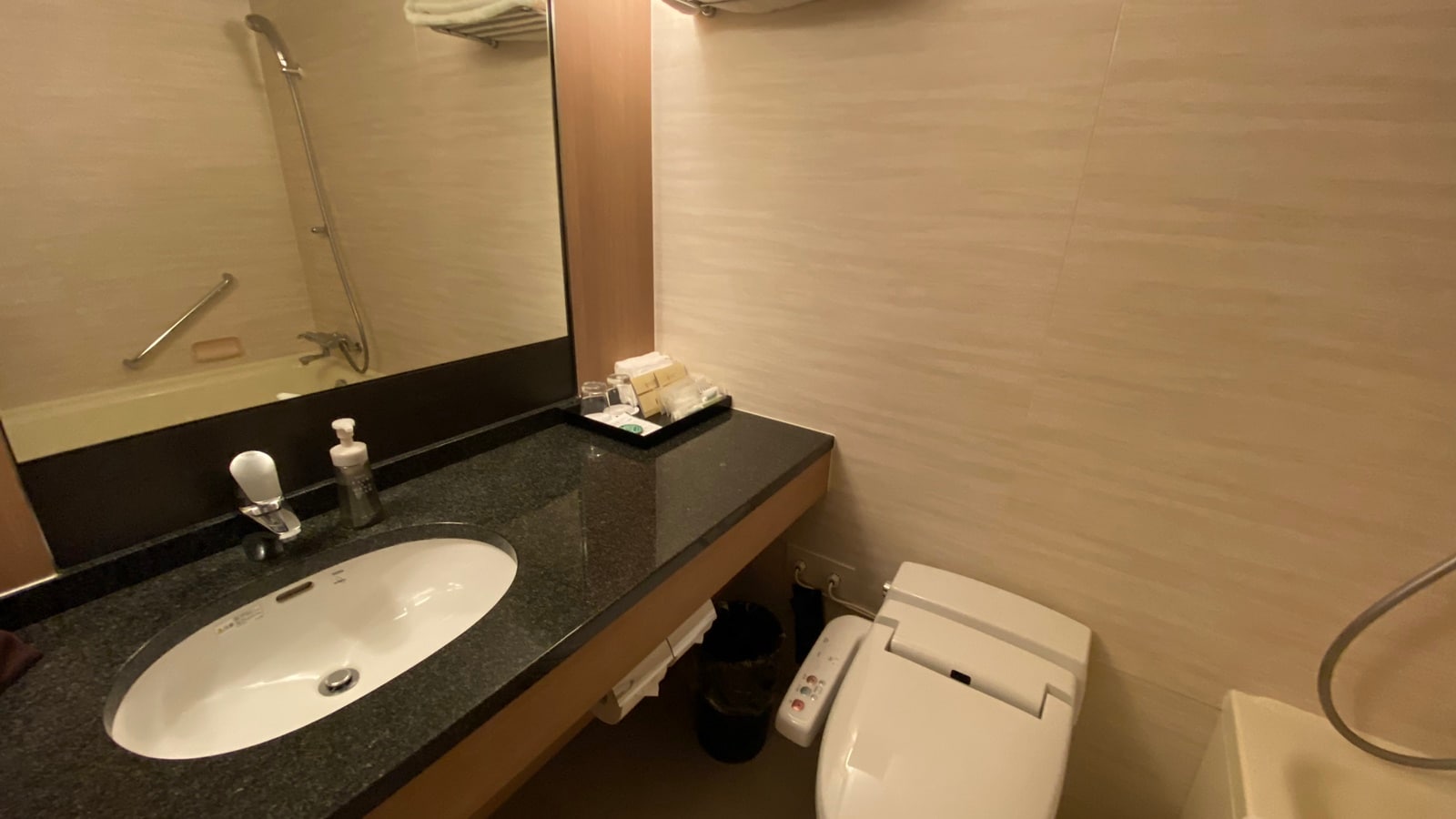 Standard floor bathroom