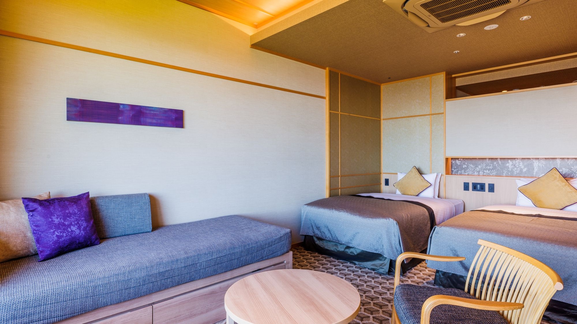 Premium twin / with hot spring open-air bath (52 square meters)