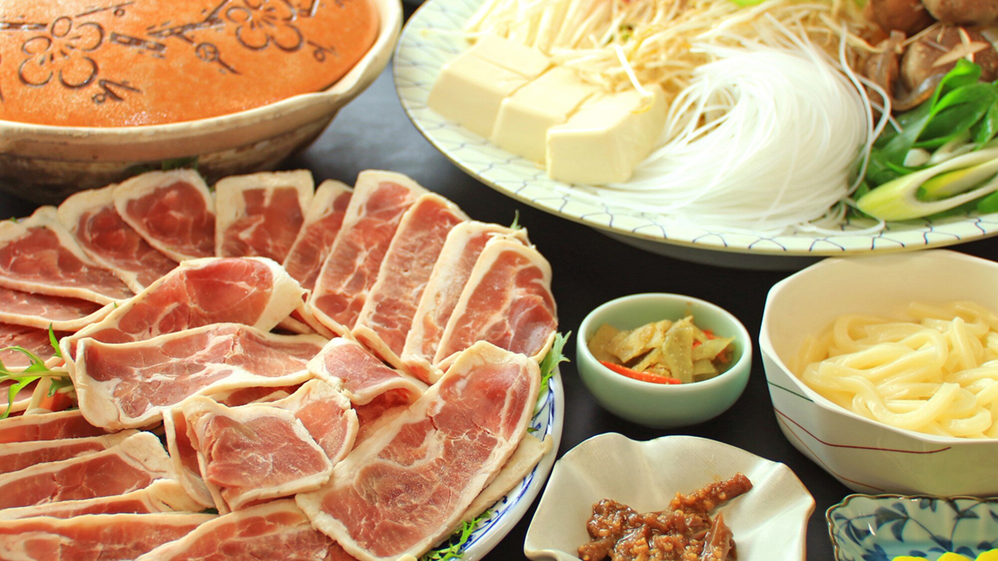 당관 제일 인기! 특제 국물에 오리 고기의 맛이 맛