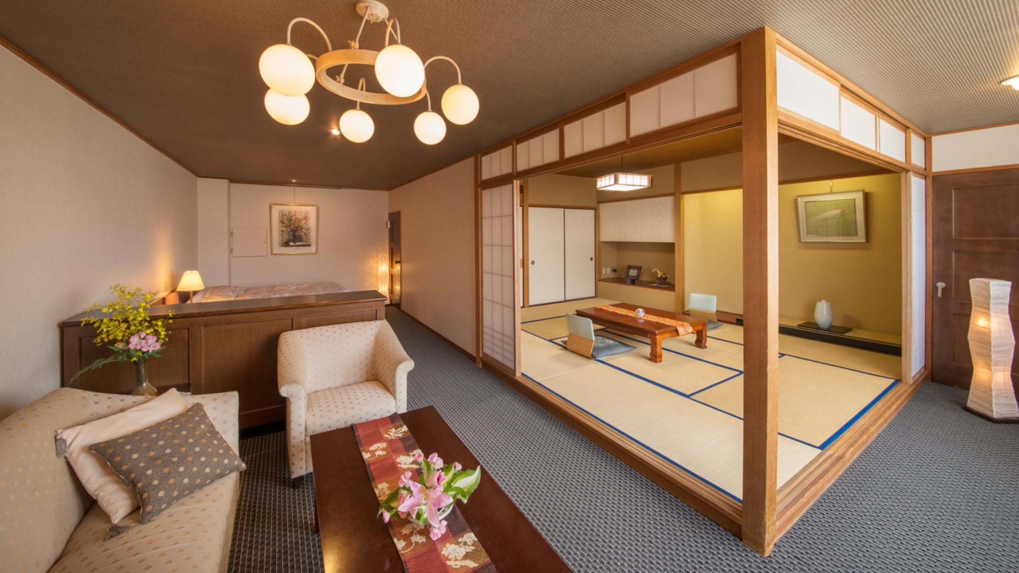 An example of a Japanese-Western style room