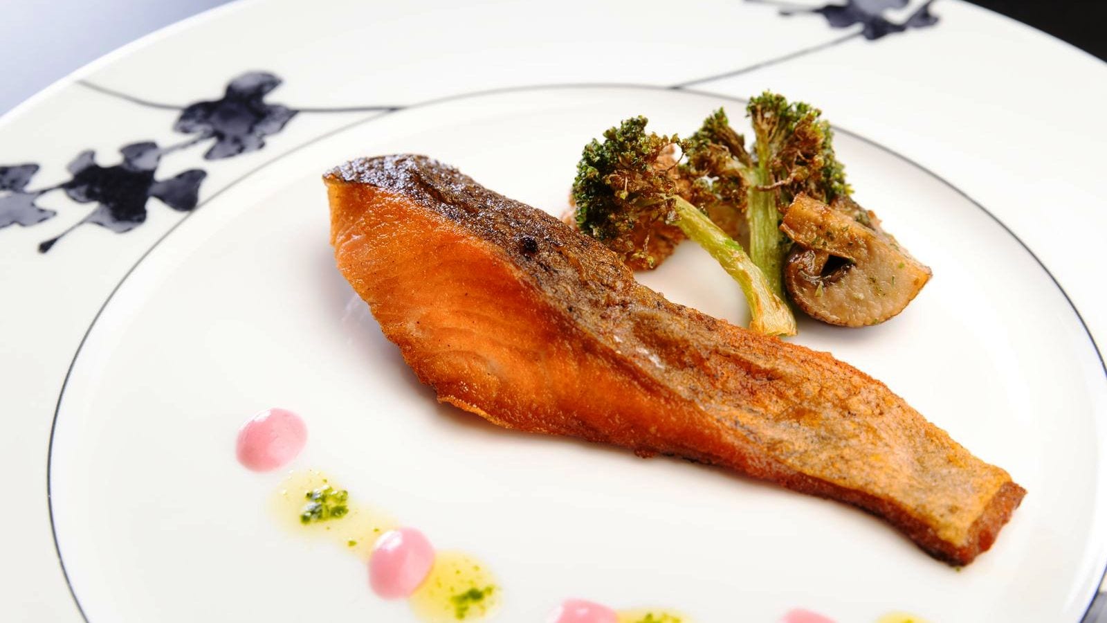 創意日式餐廳 Yamahana 的菜餚範例