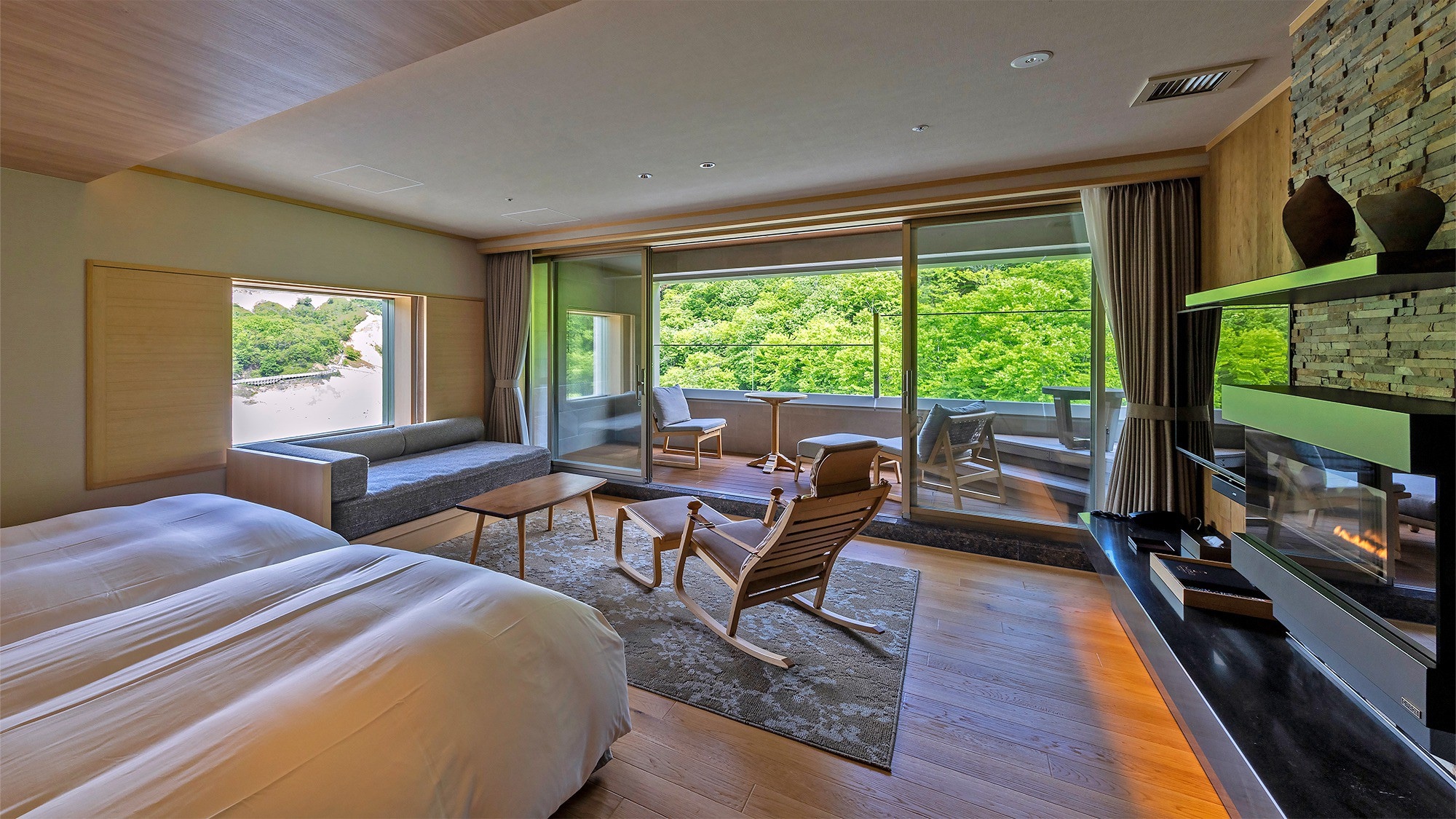 [Premium] West Wing Corner / Special Room (Triple / 61㎡ / Capacity 3 people) Limited 2 rooms. You can see Jigokudani below.