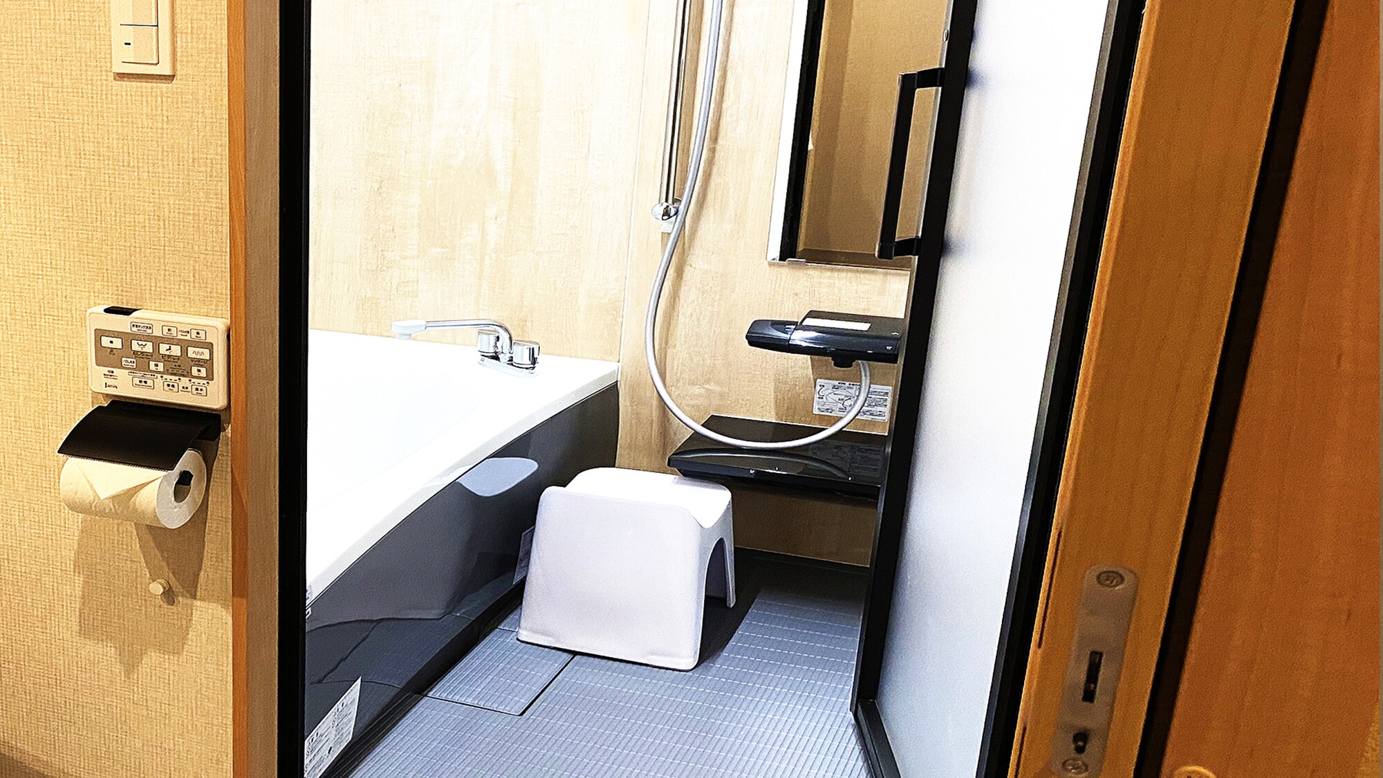 ห้องอีโคโนมีทวินสไตล์ญี่ปุ่น-ตะวันตก