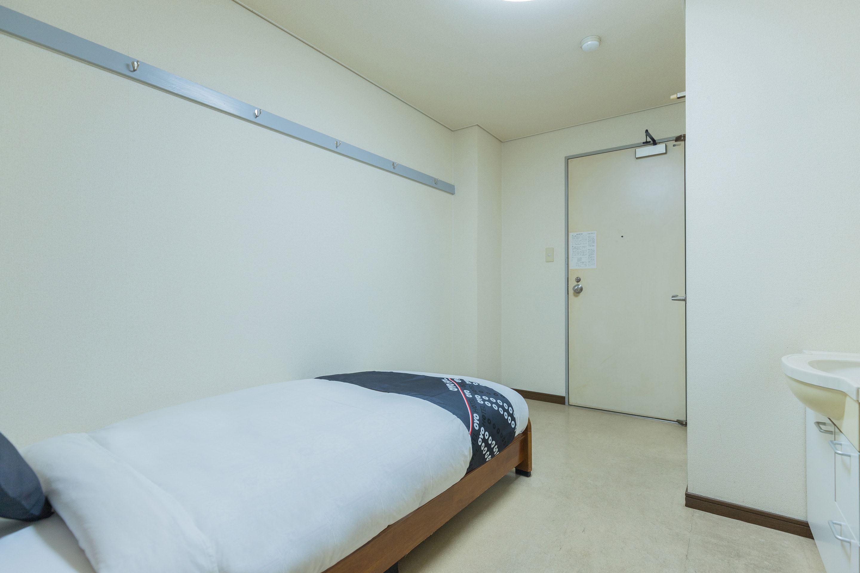 Single room (no bath)