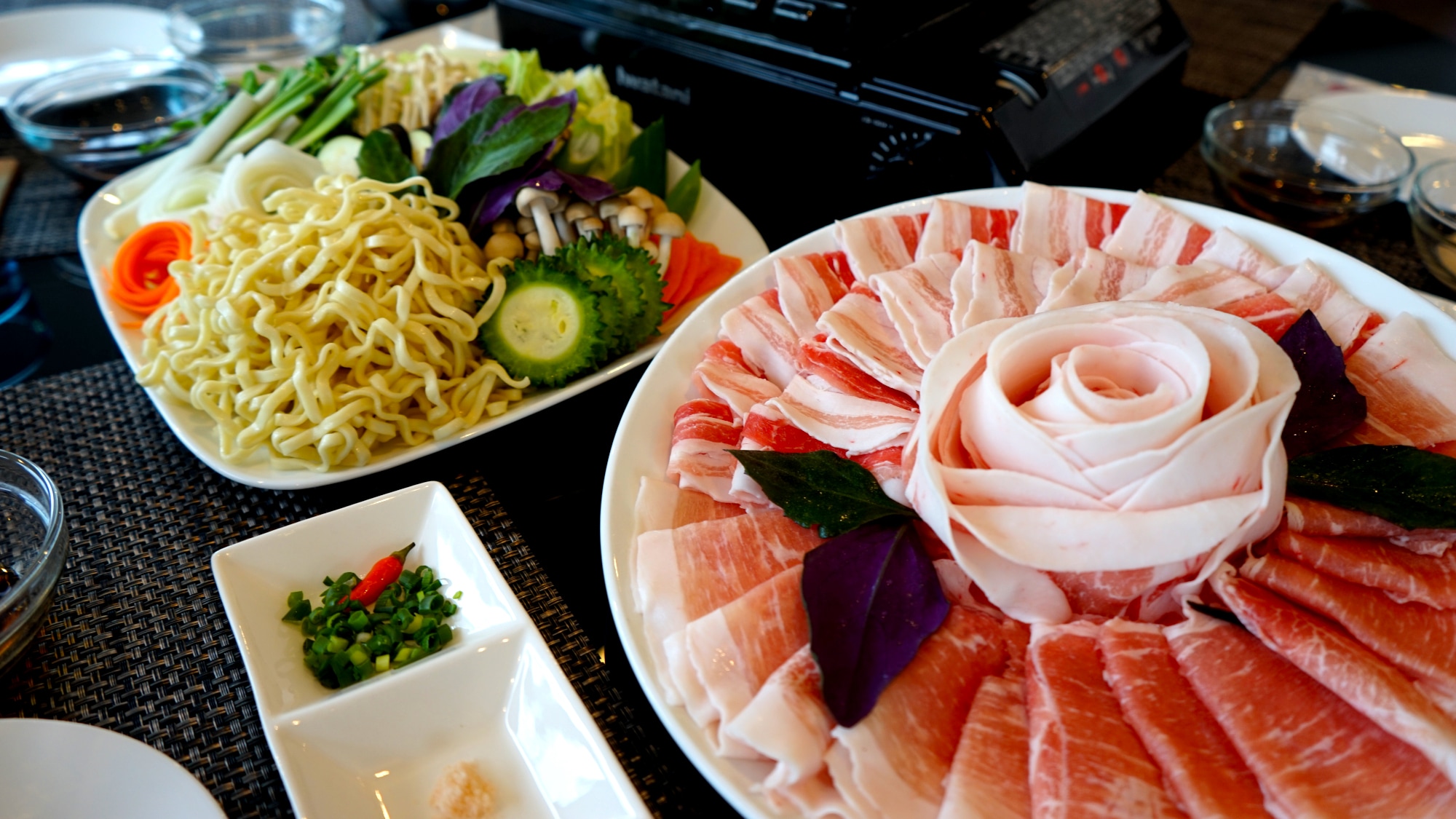 Agu Babi Pulau Yanbaru & Set Shabu-Shabu Sayur Pulau