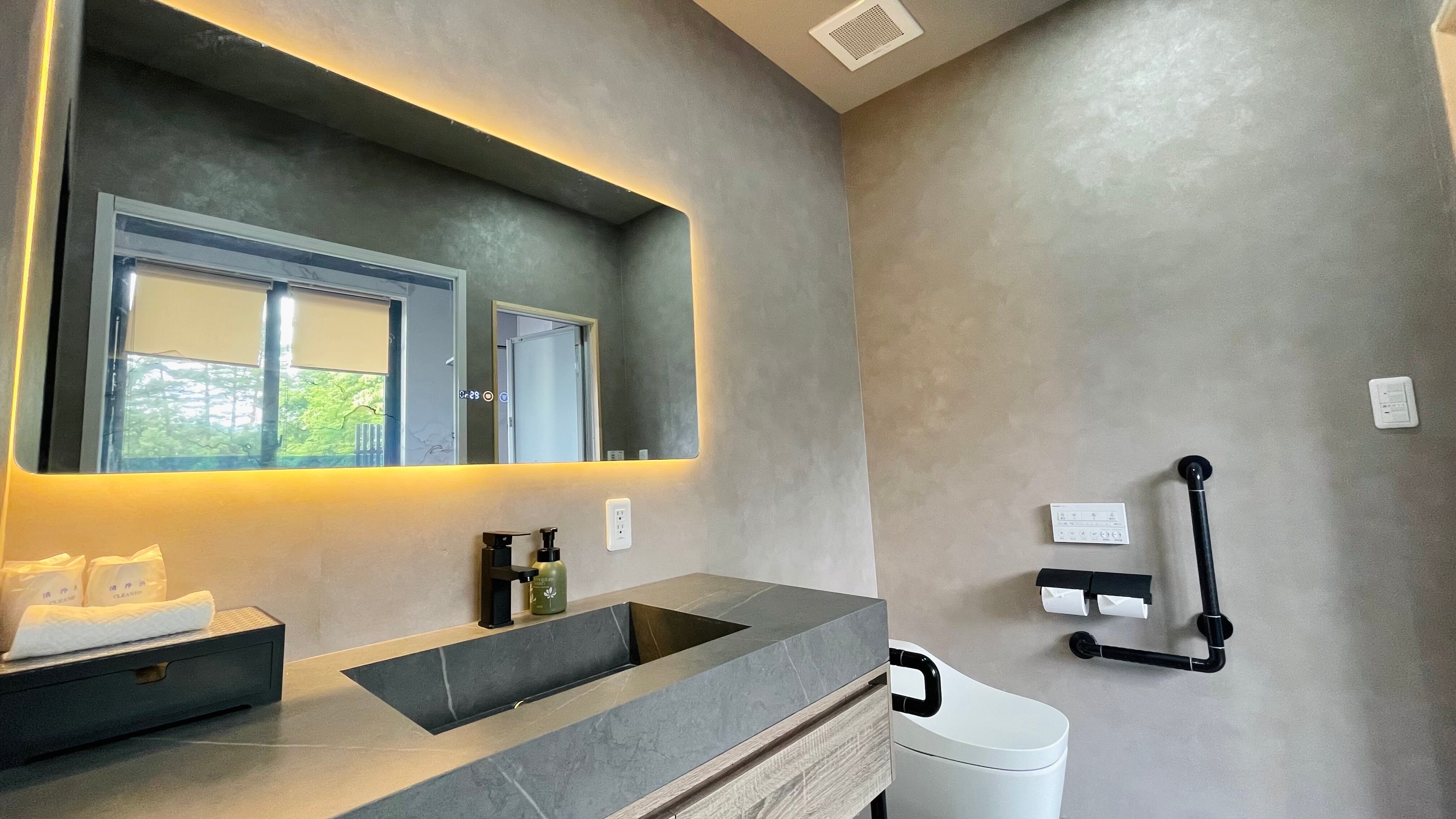 105 Bồn cầu - Bồn rửa