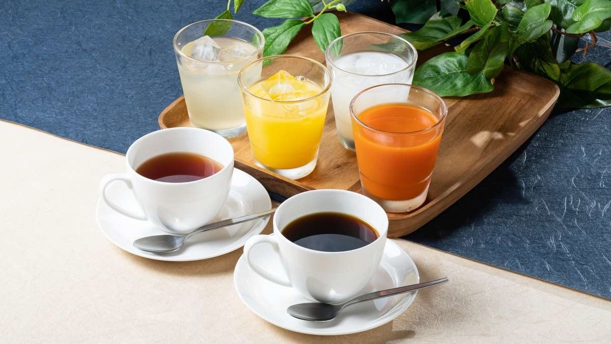 Welcome drinks are provided free of charge in the lounge on the 1st floor from 14:00 to 23:00.