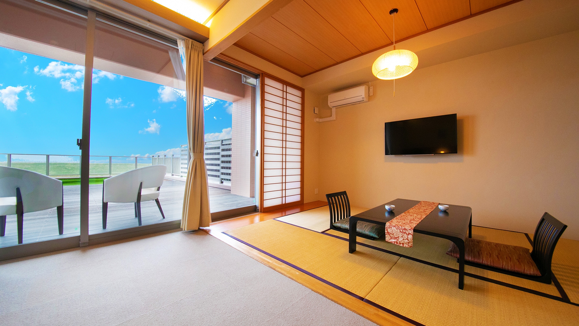 [Pacific Ocean view◇Barrier-free Japanese-Western room]