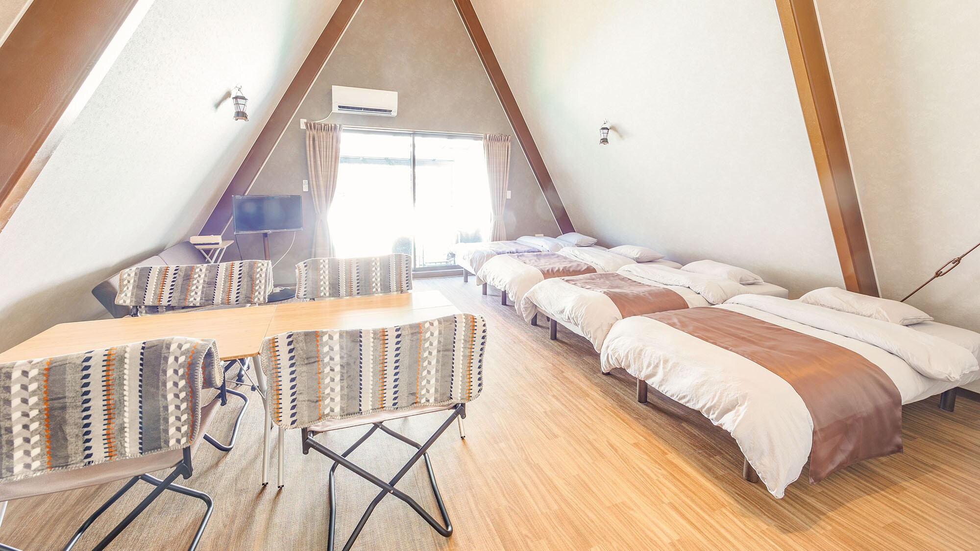 ・[Cottage B] All rooms are equipped with air conditioning. You can stay comfortably all year round.