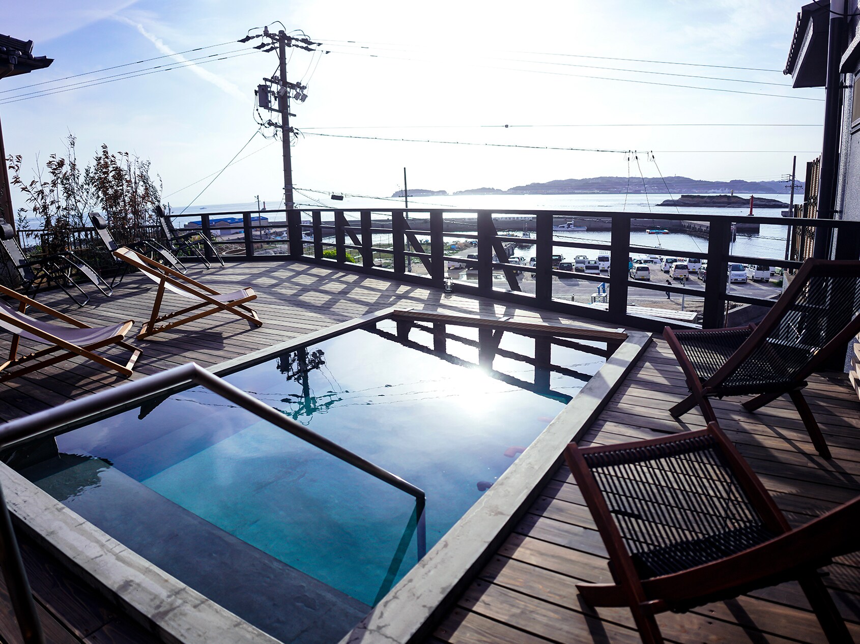 島上桑拿、露天浴池、無感應溫泉池