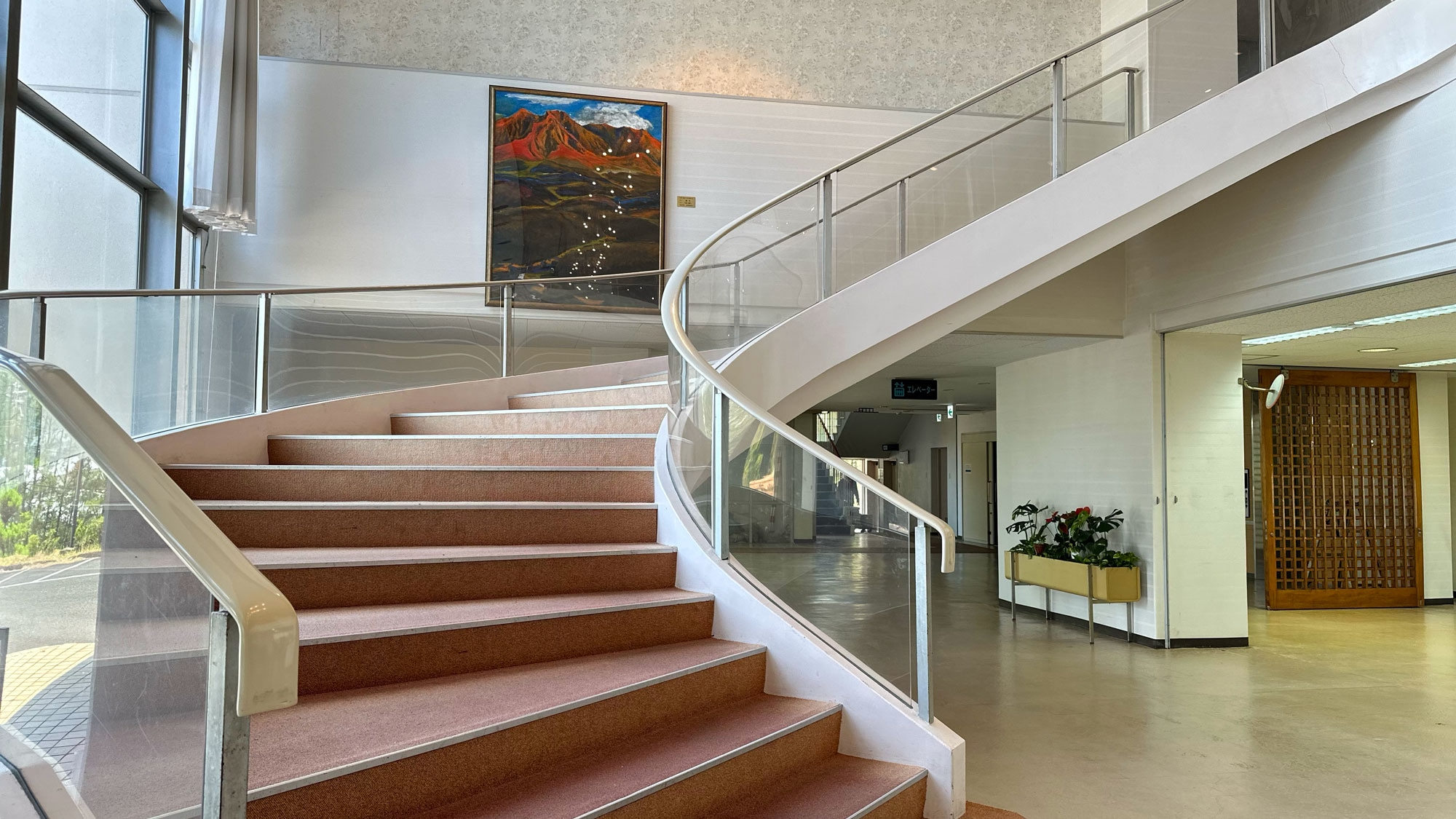 Enjoy the gradual transformation of "Fukiage Sakyu-so" in Hioki City, Kagoshima Prefecture!