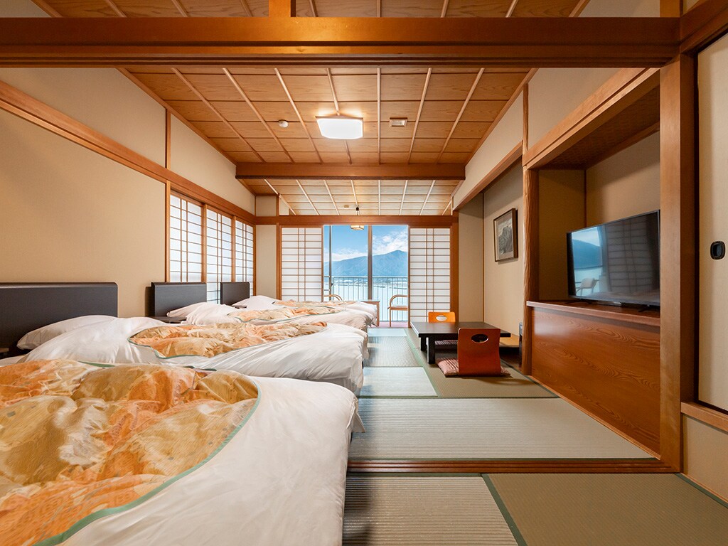 Japanese-Western style room, fourth floor