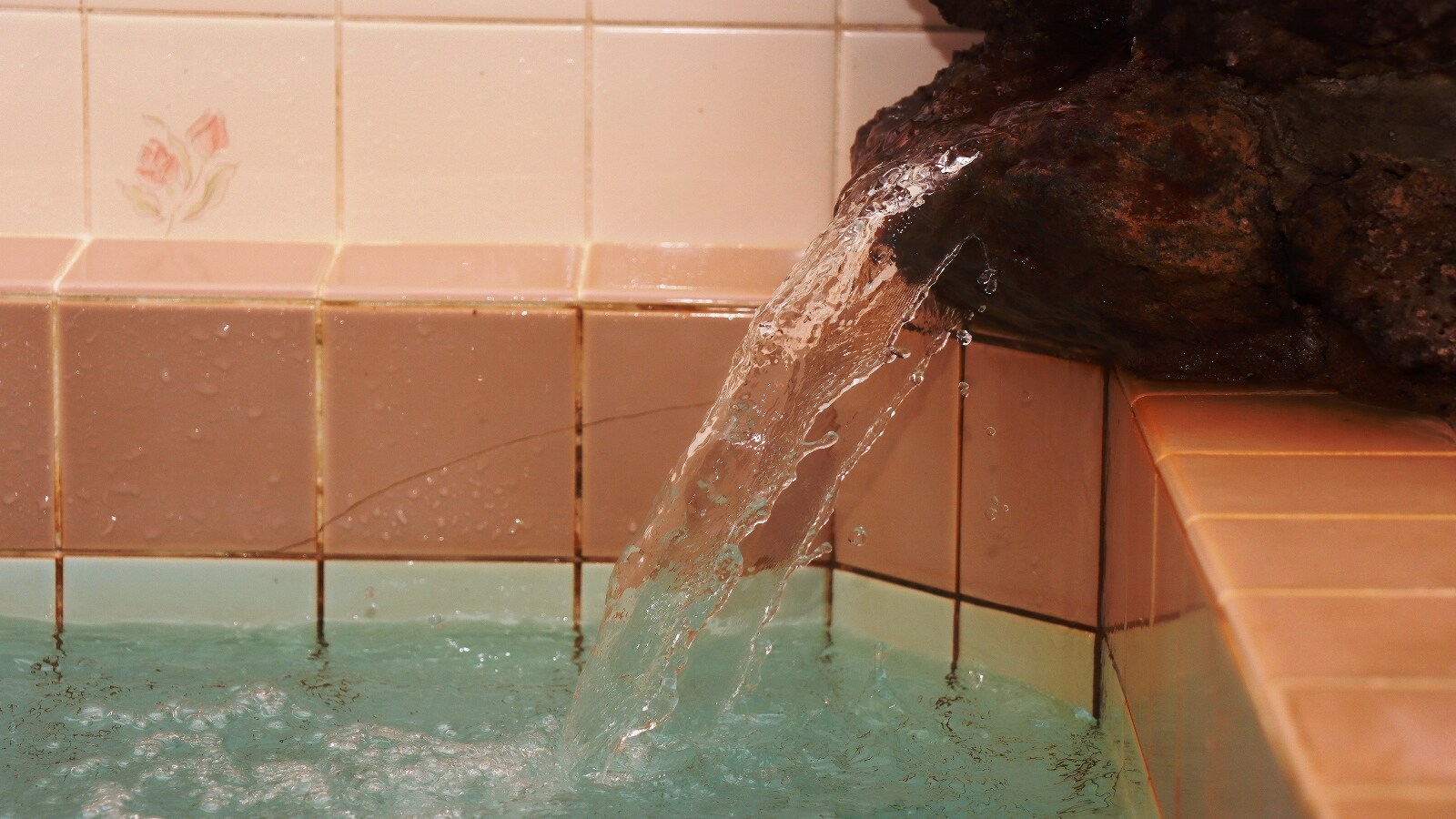 [Middle bath] The bath will be decided based on the number of men and women.