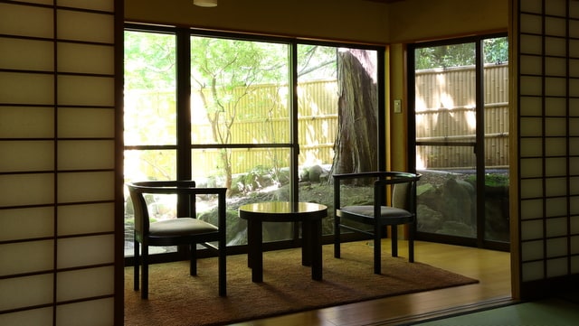 [Main building guest room] Pure Japanese-style Japanese-style room. You will be healed by the calm atmosphere and the scent of incense.