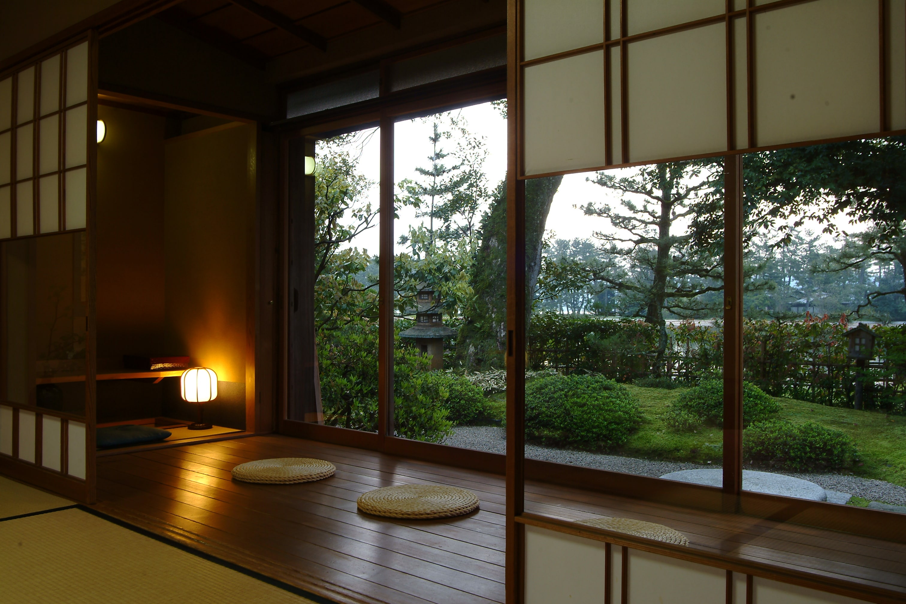 [Ryuto no Ma / Matsukoto no Ma] Enjoy the three most scenic spots in Japan while relaxing freely.