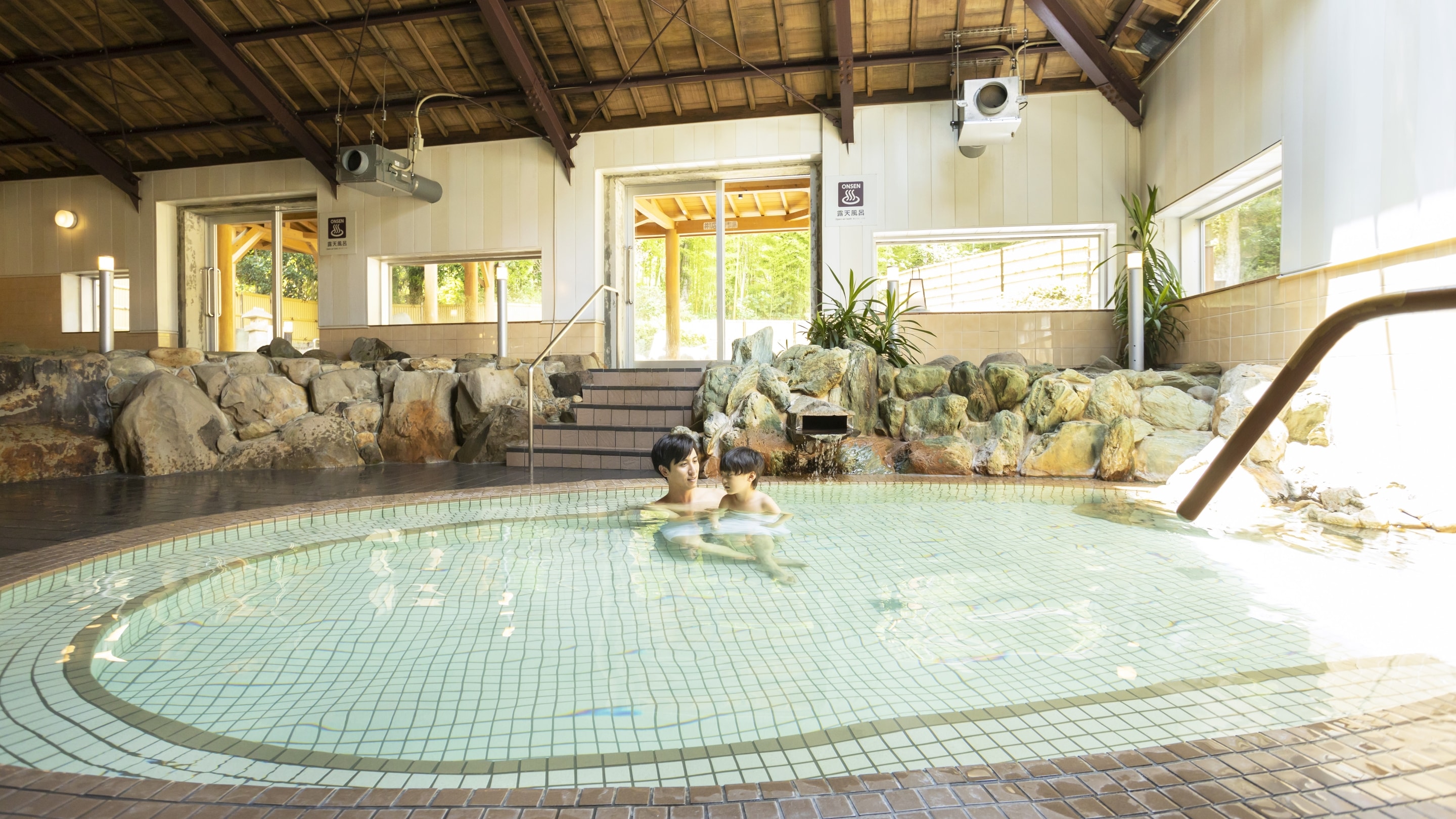 大浴场（男女交替使用）