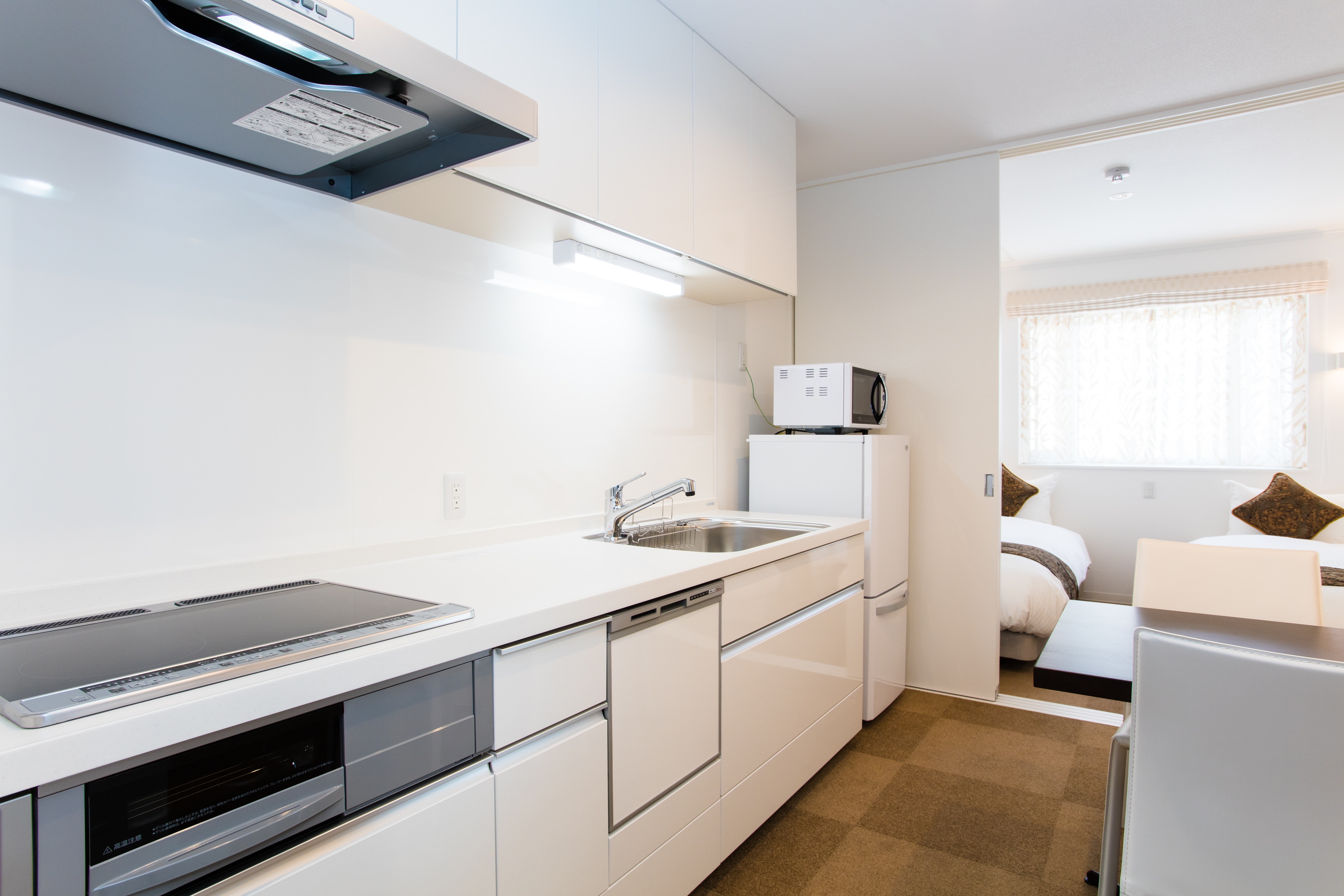 Deluxe Room Kitchen