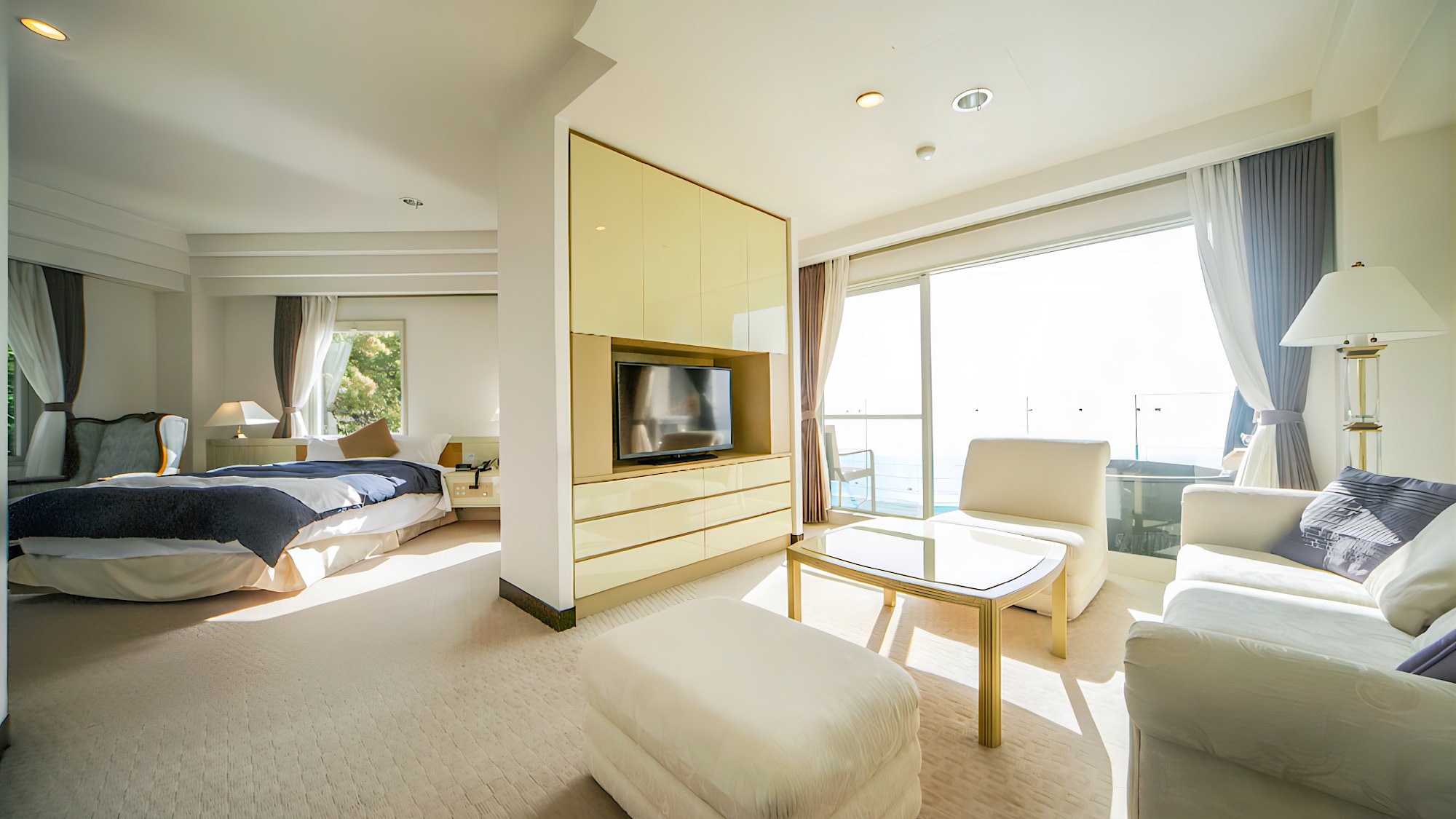 [Ocean Suite] 55㎡ + sân thượng riêng 8㎡ Bồn tắm lộ thiên bằng sứ Shigaraki