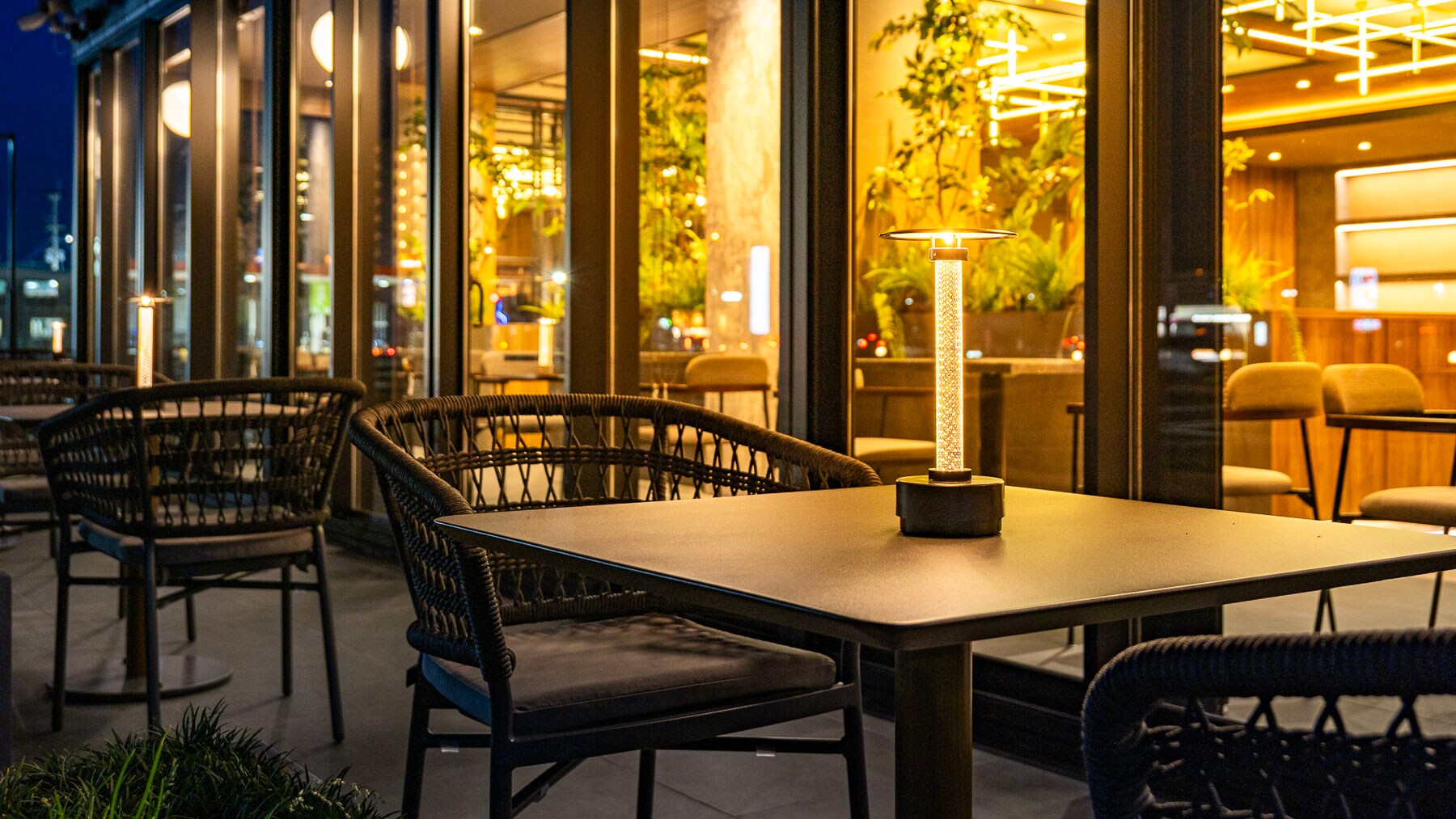 ชั่วขณะใต้แสงจันทร์ ลืมเรื่องชีวิตประจำวันไป