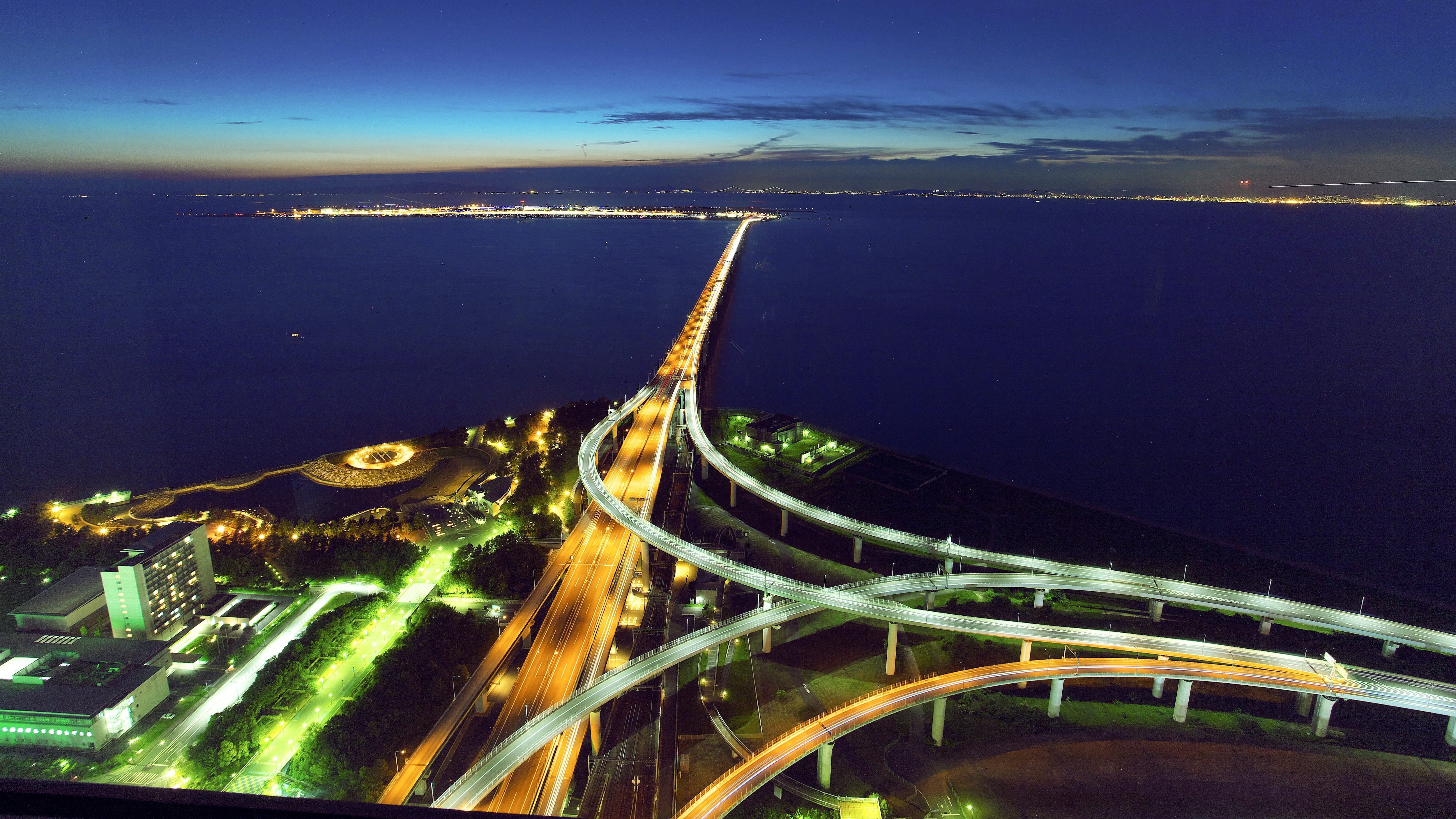 ■View from the guest room■ Facing west (towards Kansai Airport) night (3)