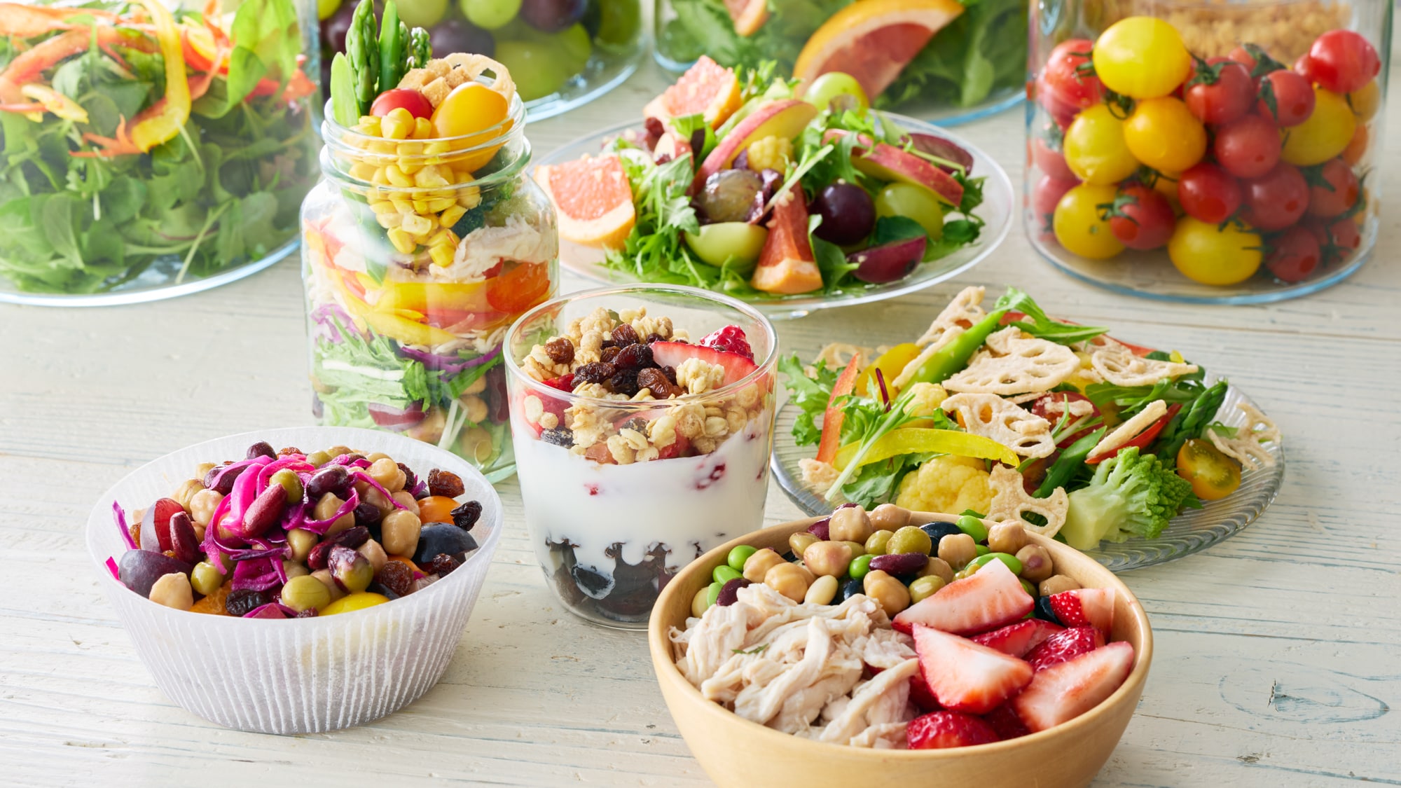 With a wide variety of colorful vegetables, fruits, and toppings, the endless combinations make every day a new salad experience.