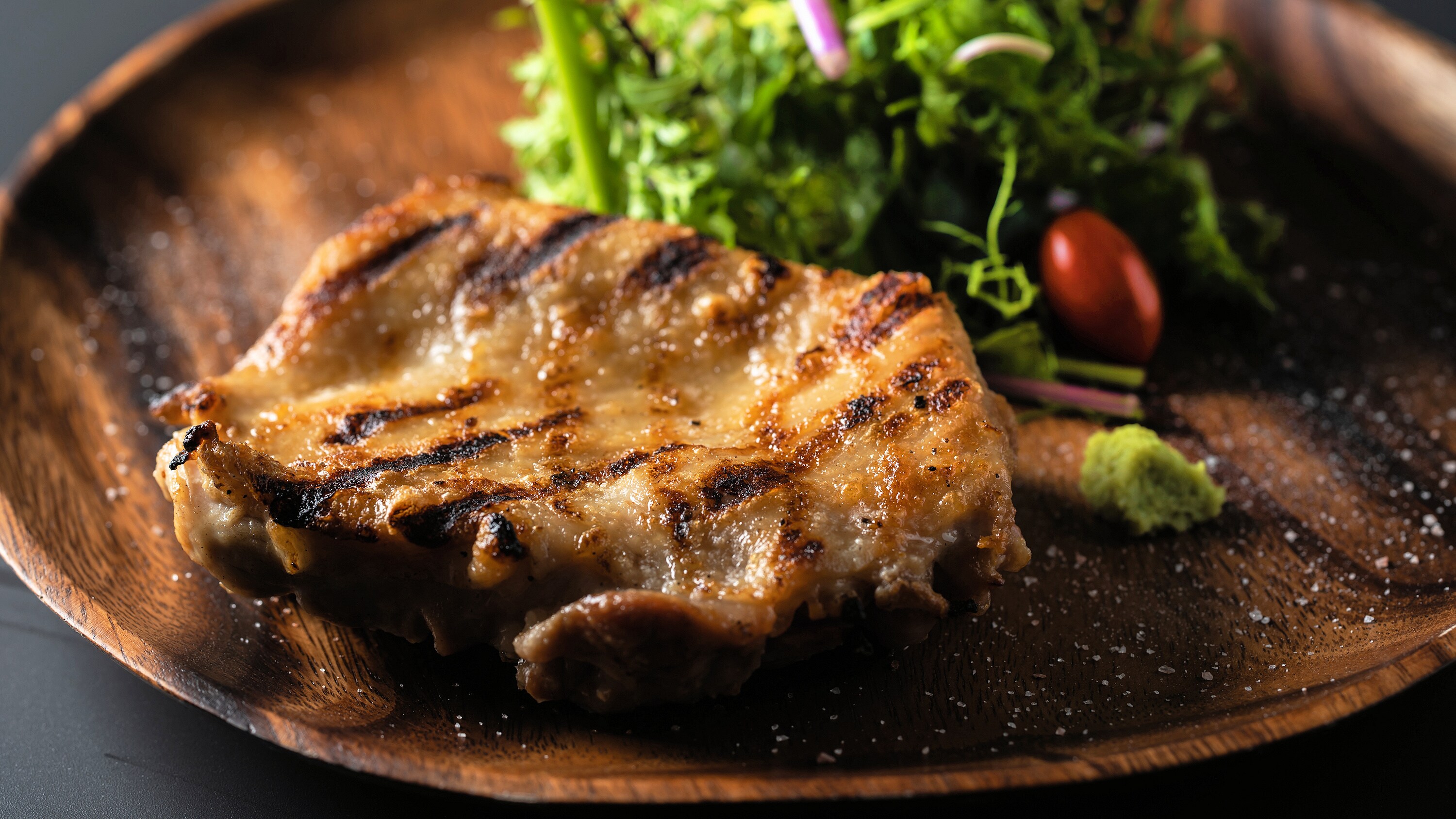 [Food] Grilled dishes that go well with alcohol/Chicken steak