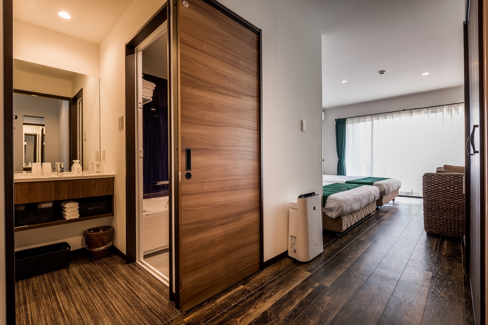All rooms have separate bath, toilet and sink