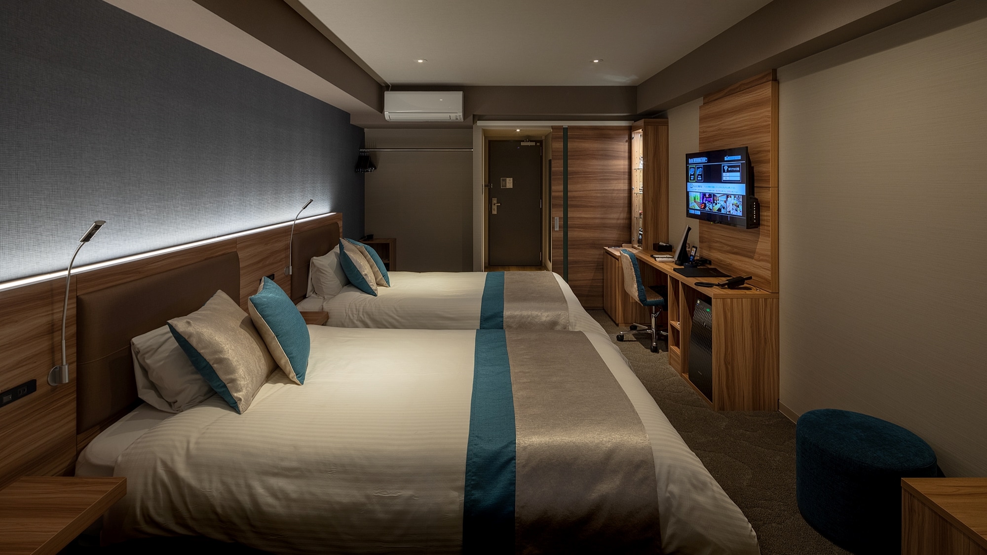 Triple room