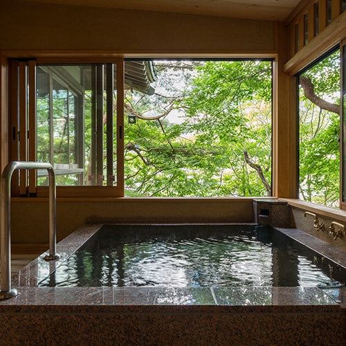 [Renewed in July 2017] [Mountain lodge, 5-star corner room, Japanese-Western style special room (with semi-open-air bath)]
