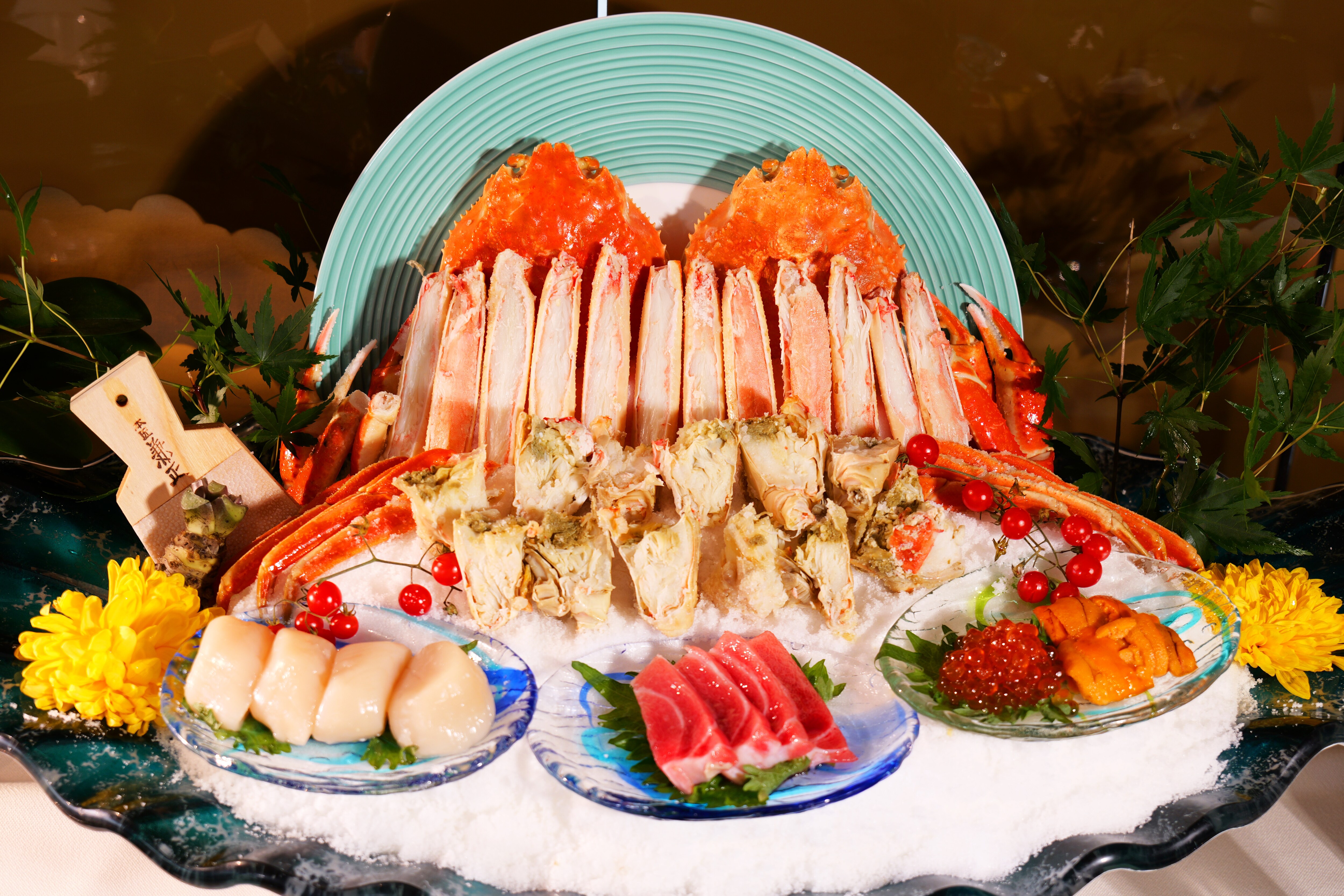 ・【餐點】採用優質食材製作的奢華刺身