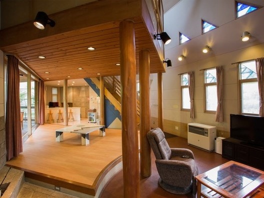 Inside view of premium cottage with private dog run for only one building