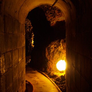 Tunnel 2 leading to the cave bath