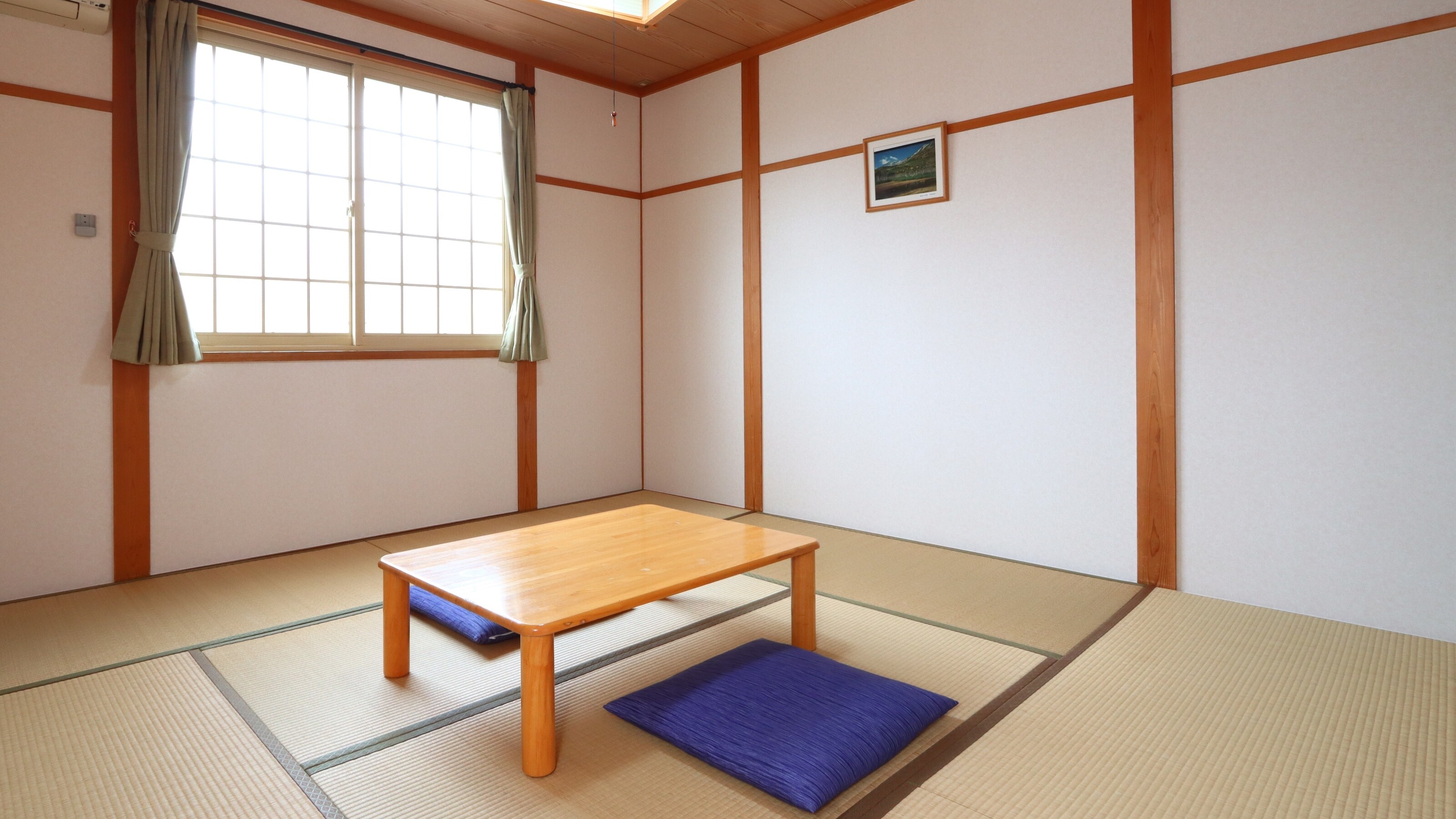 [Guest Rooms] 8 tatami Japanese-style rooms (all rooms with unit bath)