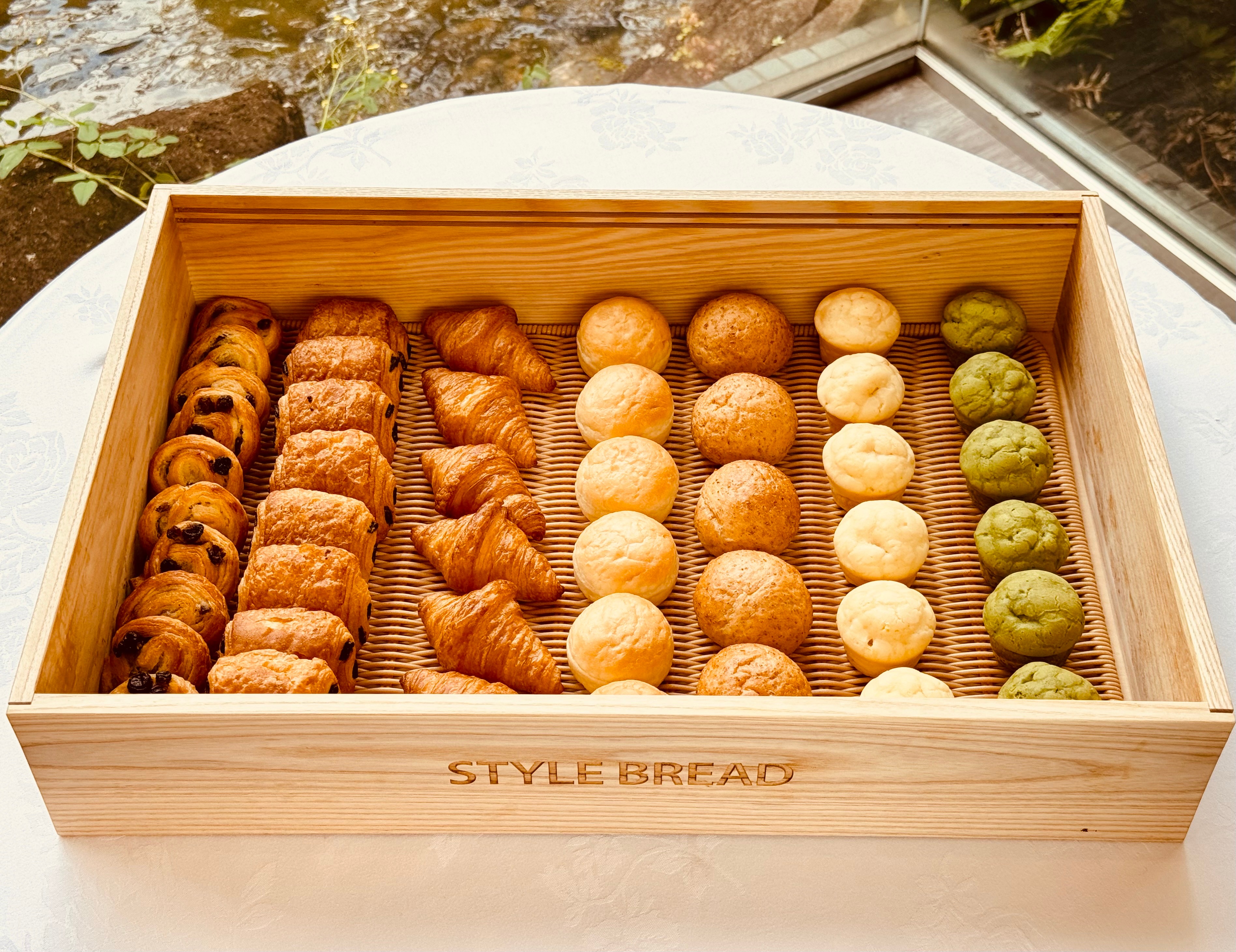 Breakfast buffet menu example