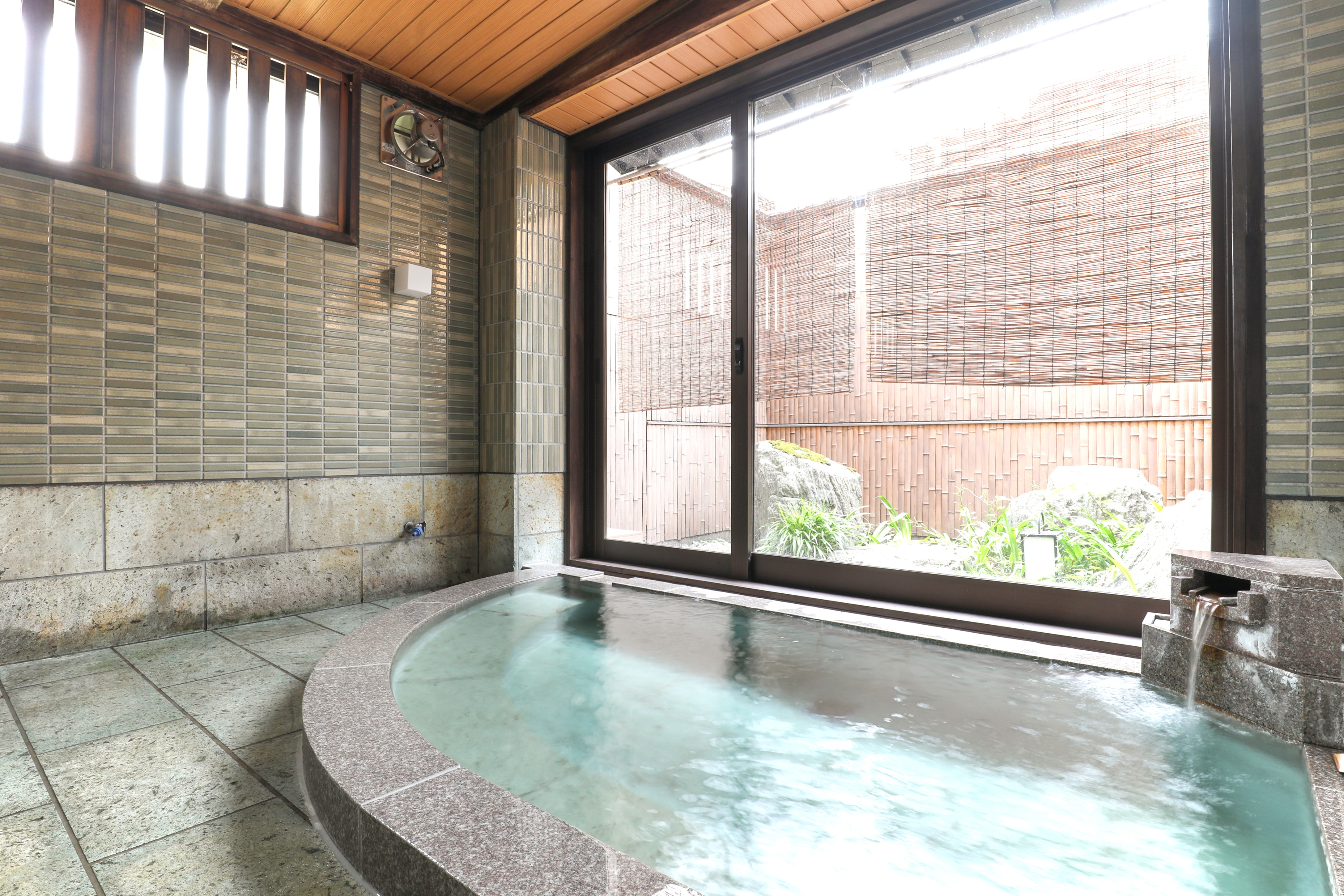 전세 목욕탕 「아사츠유」