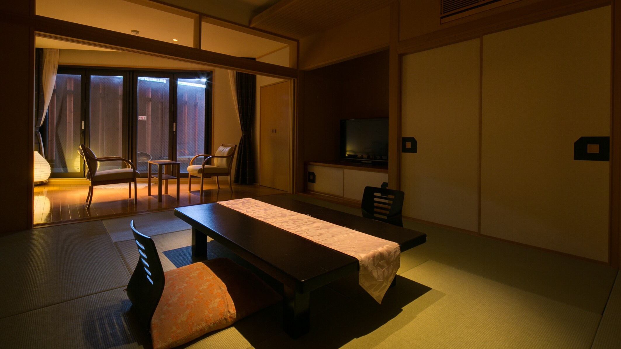 212 [Ai / Ai] Guest room with open-air bath "Non-smoking Japanese-Western style room"