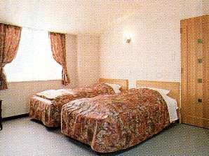 Indoor example: Western room