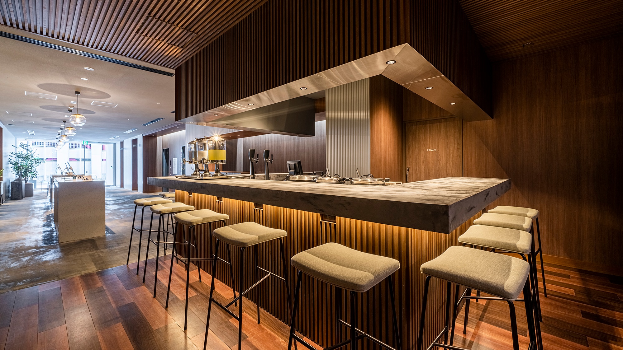 ◇Restaurant "BUTCHER BOX": 1F