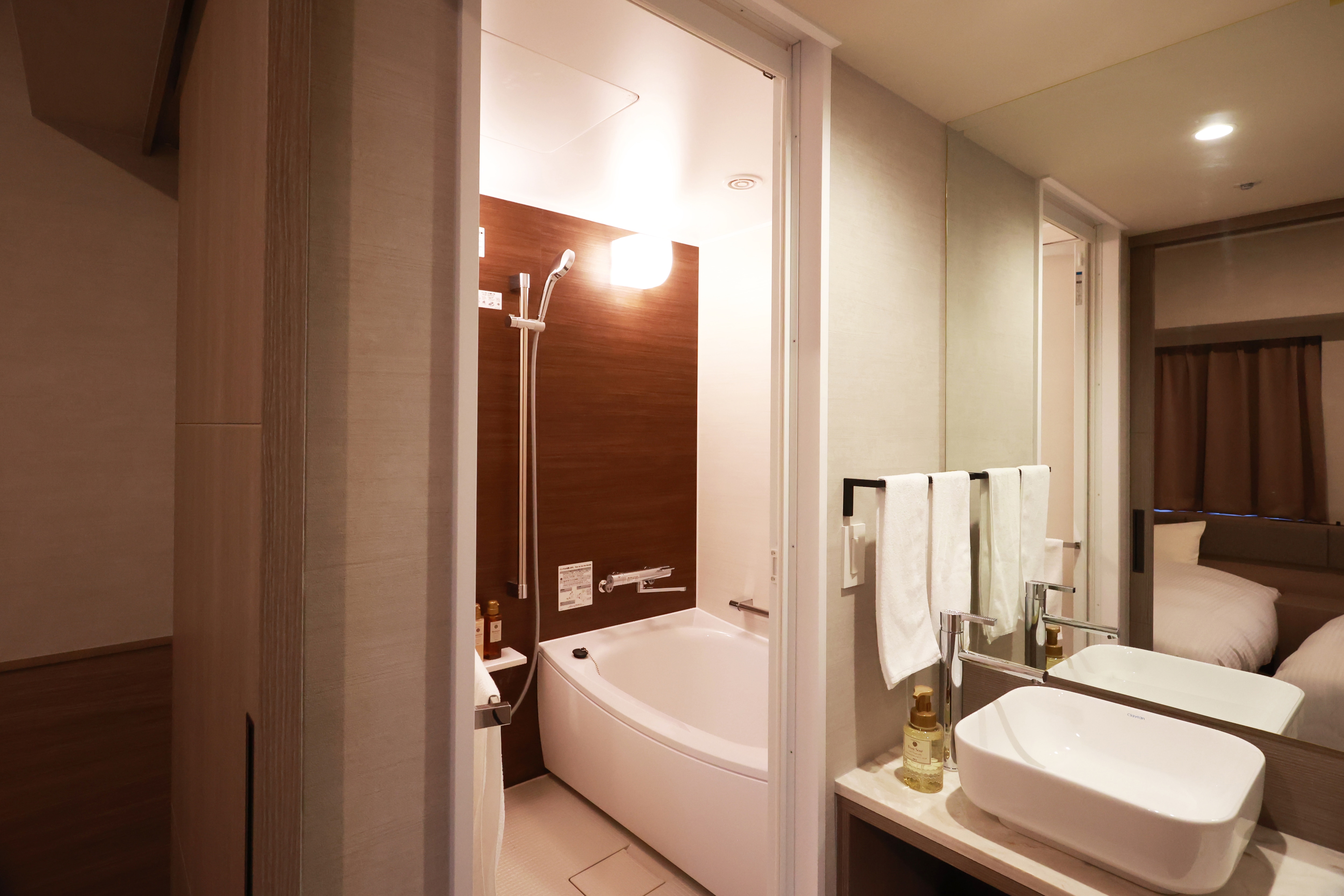 Superior Twin Bathroom